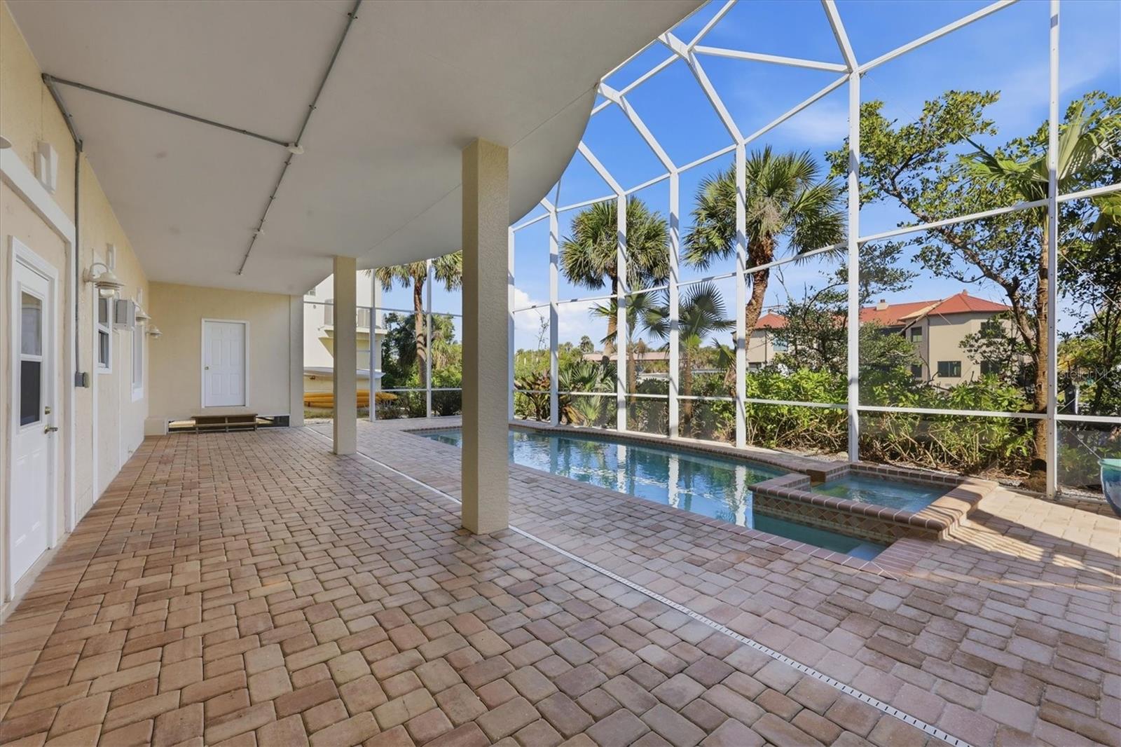 65 Palm Dr Property Photo 42