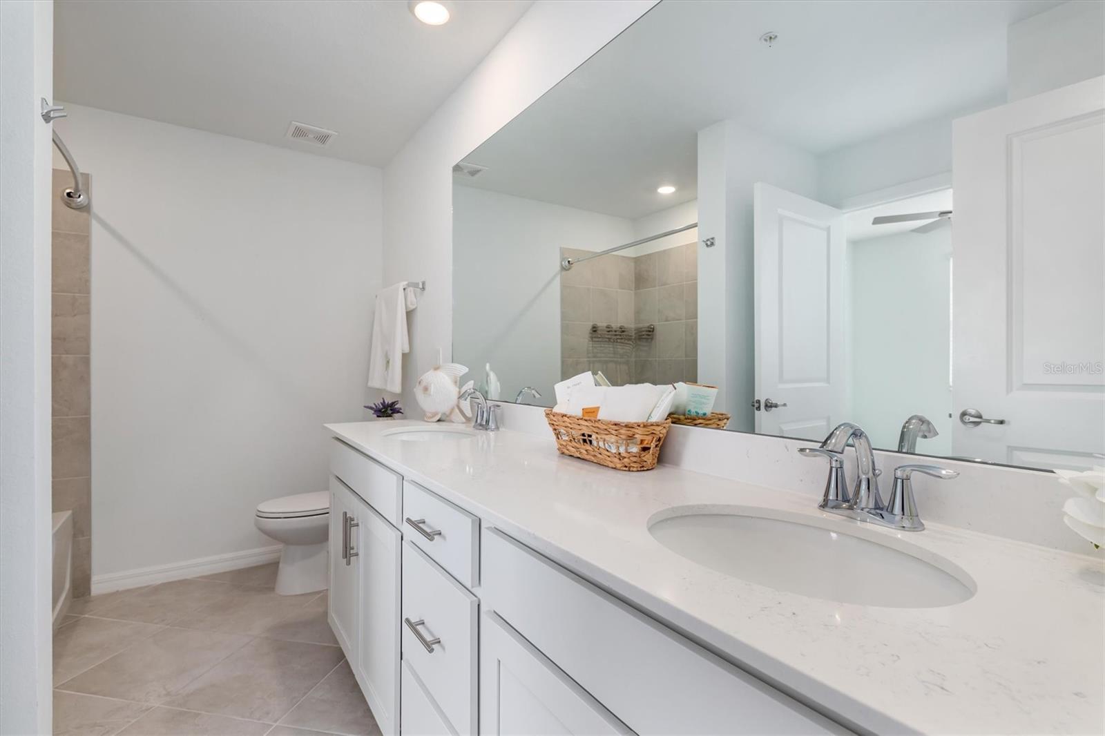 17565 Opal Sand Dr #201 Property Photo 17