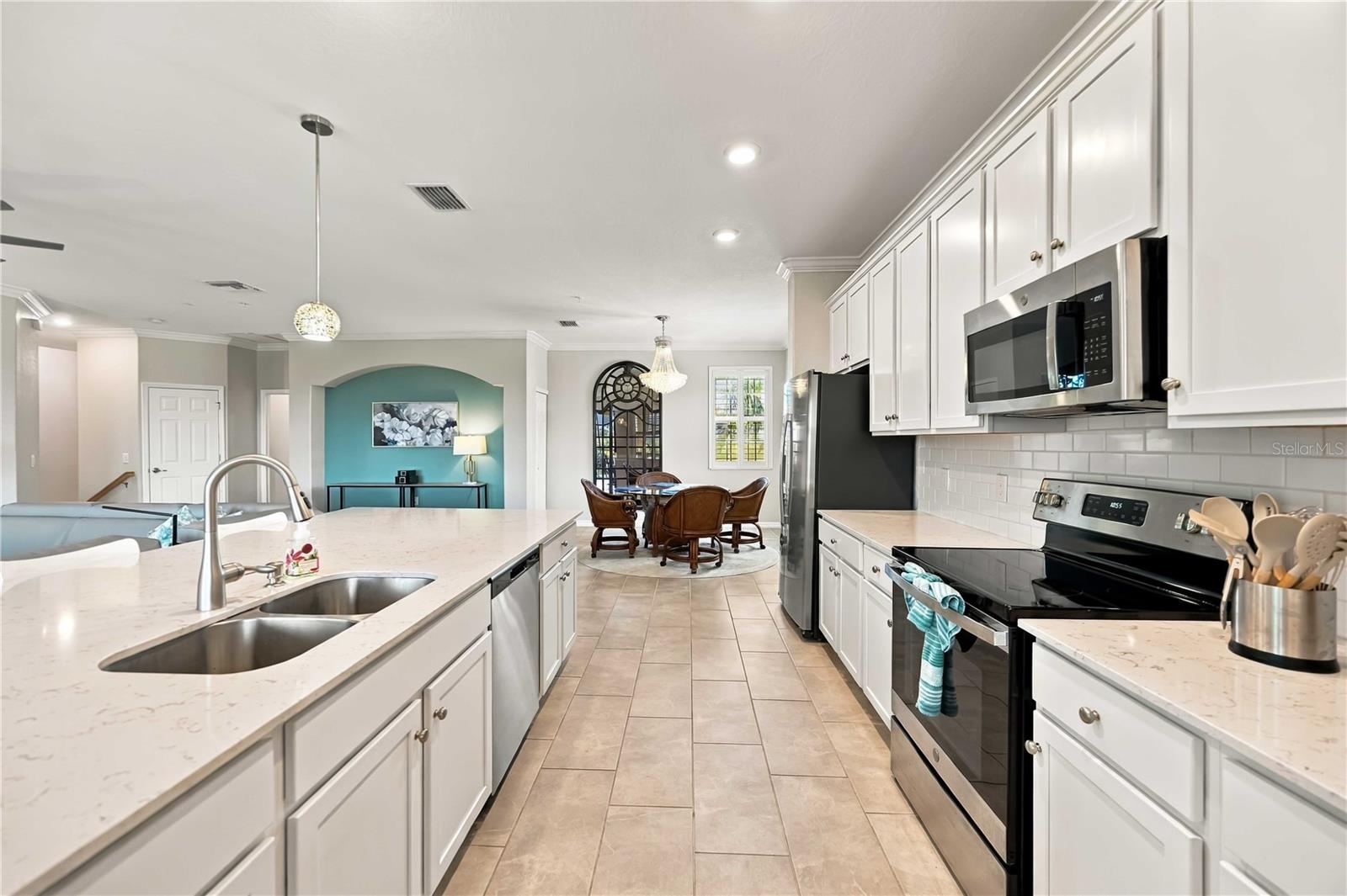 10817 Tarflower Dr #201 Property Photo 19