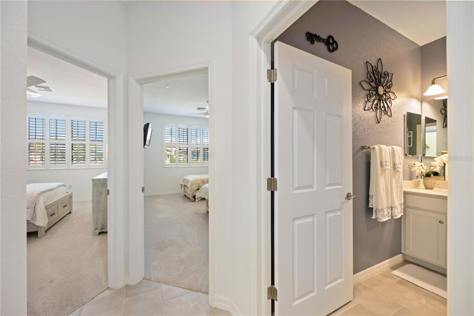 10817 Tarflower Dr #201 Property Photo 25
