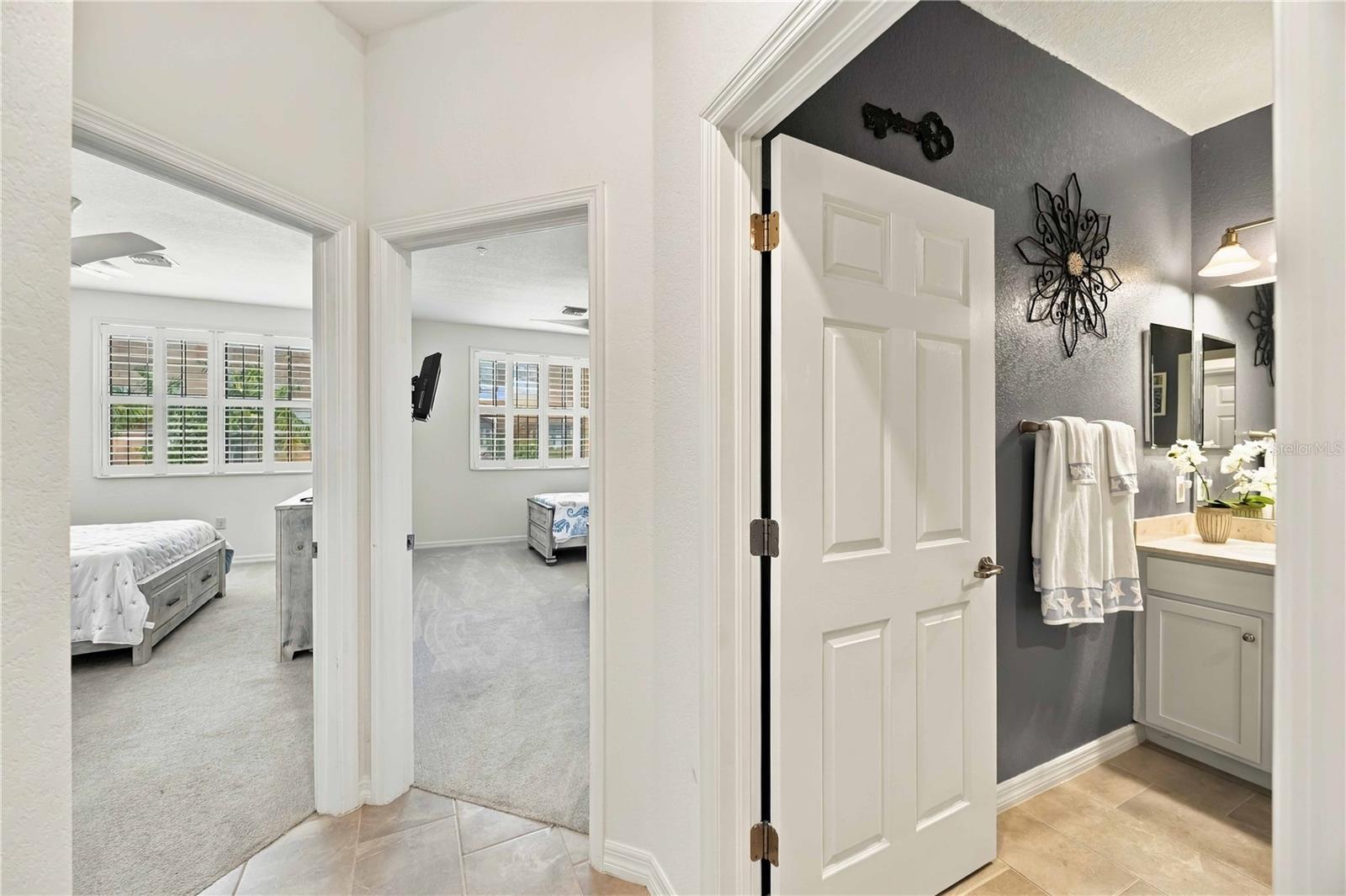 10817 Tarflower Dr #201 Property Photo 26