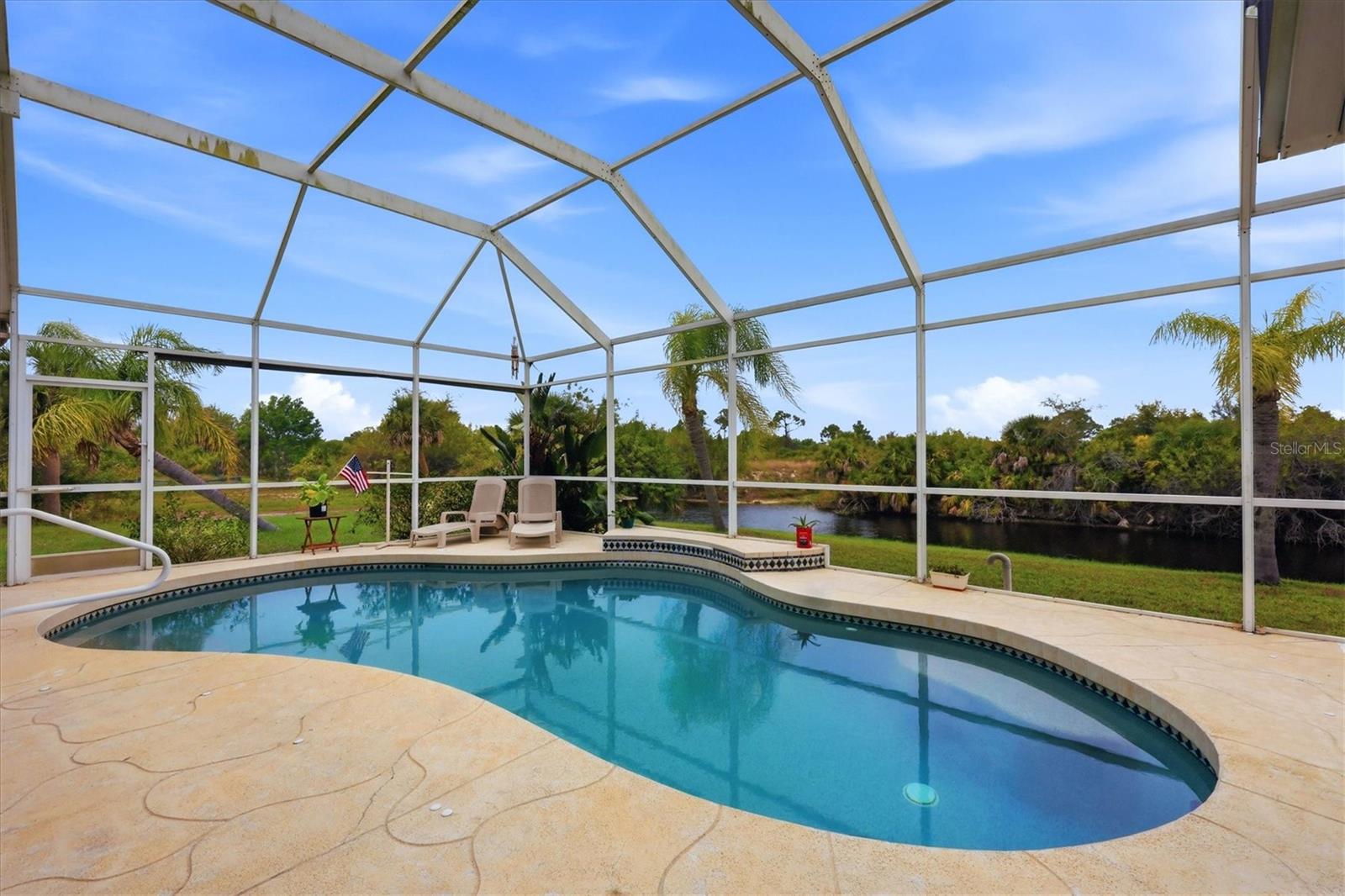 300 Baytree Dr Property Photo 35