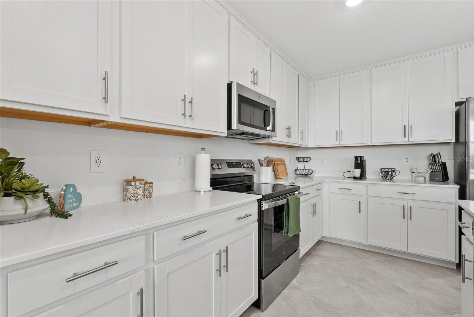 17570 Opal Sand Dr #302 Property Photo 6