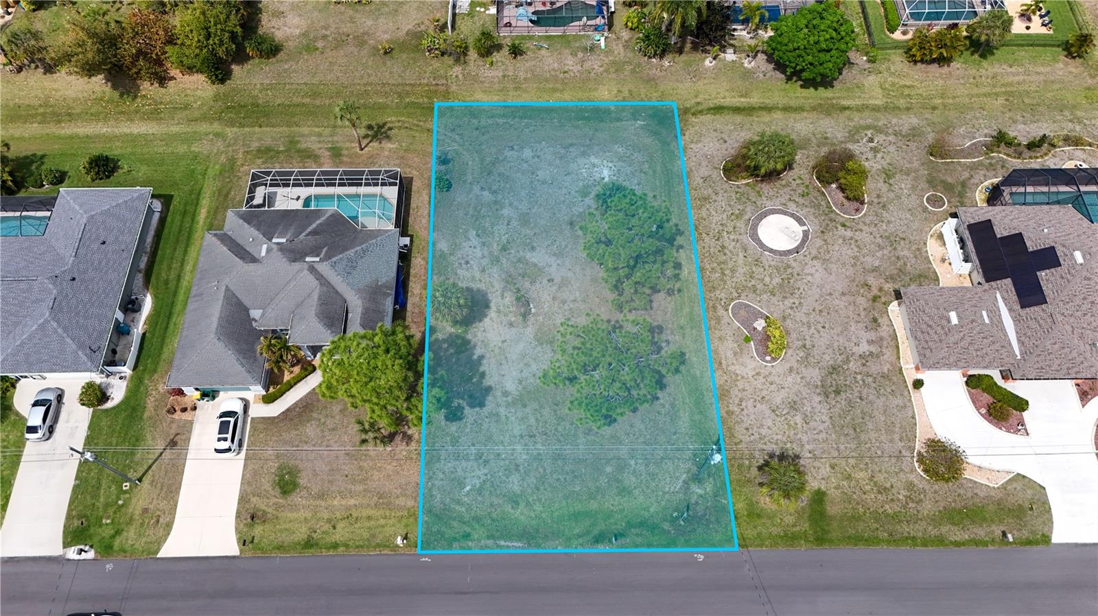 9 LONG MEADOW LN Property Photo 1