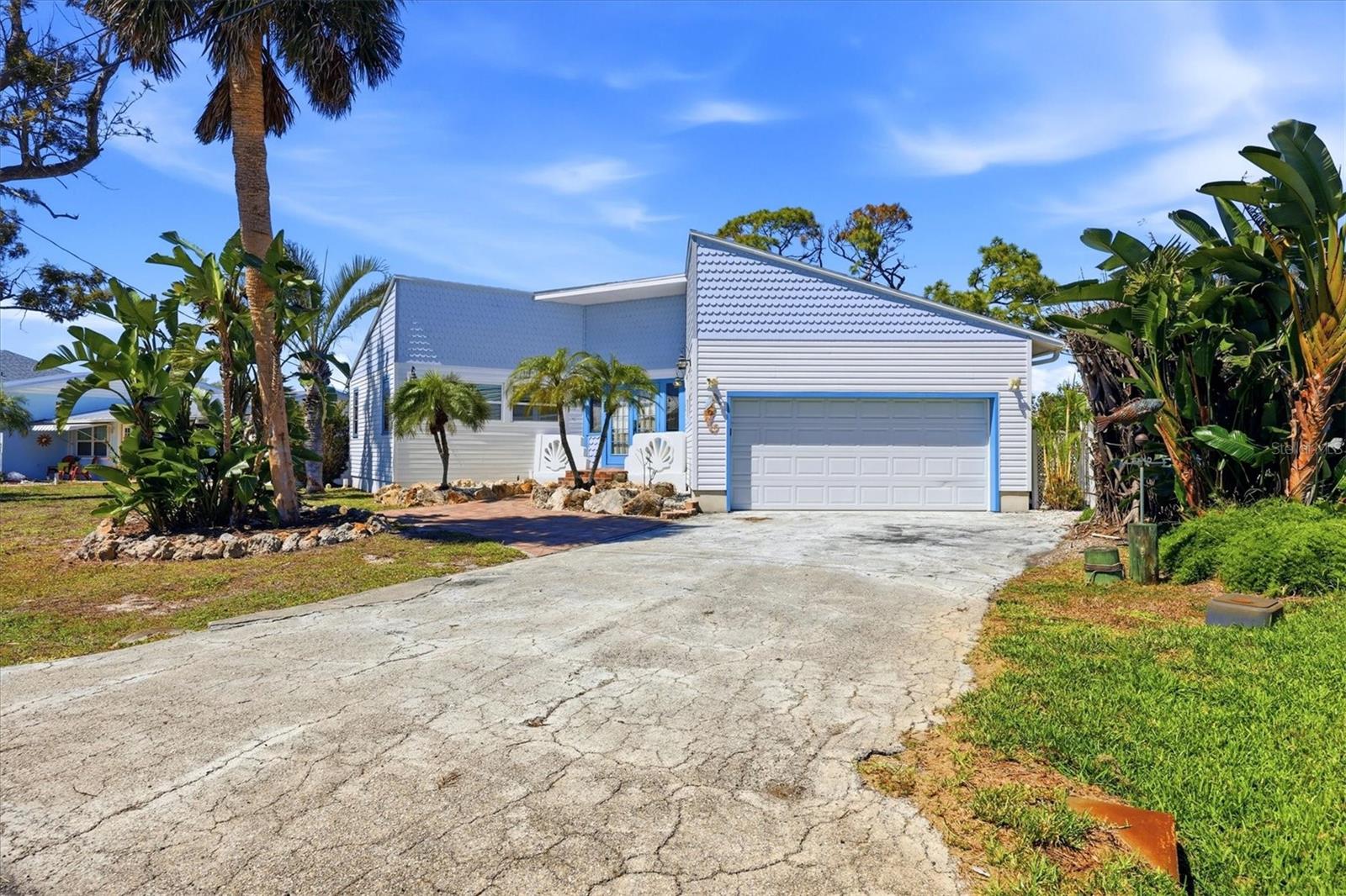 1052 Kant St Property Photo 5