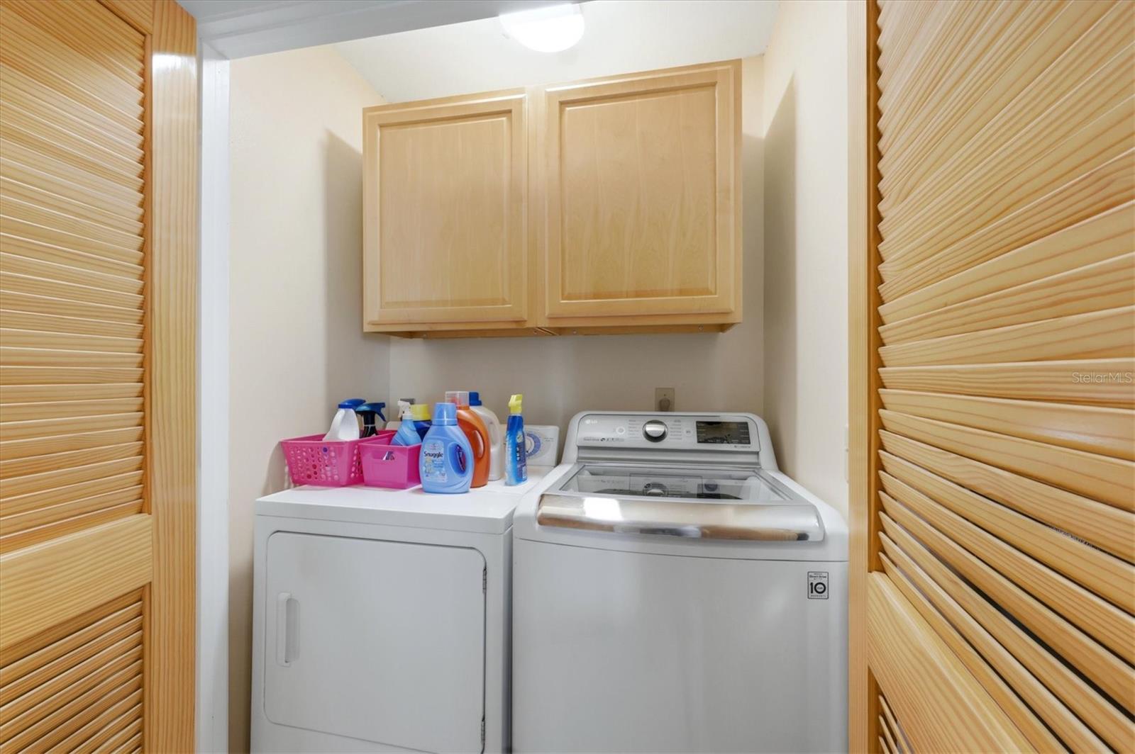 1052 Kant St Property Photo 30