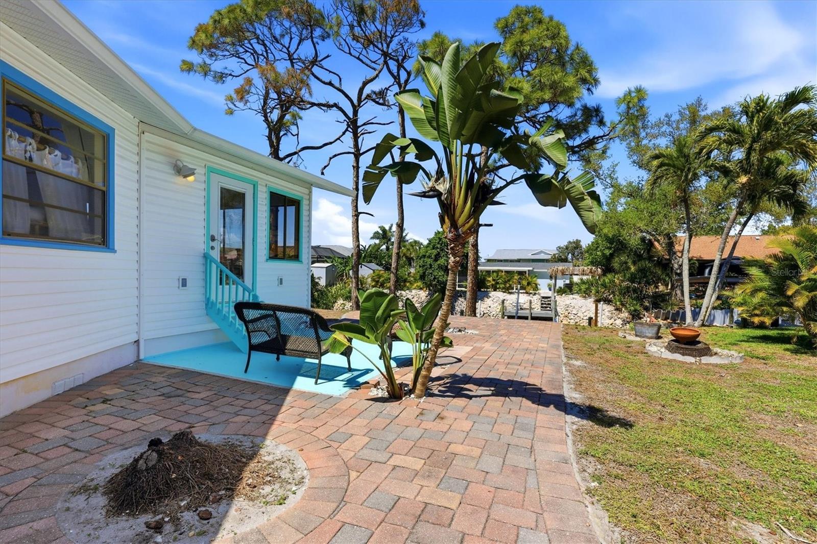 1052 Kant St Property Photo 31