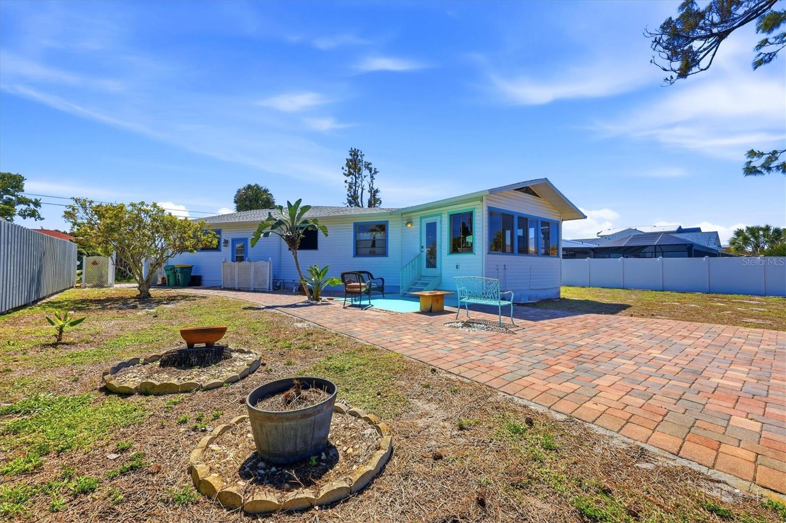 1052 Kant St Property Photo 34