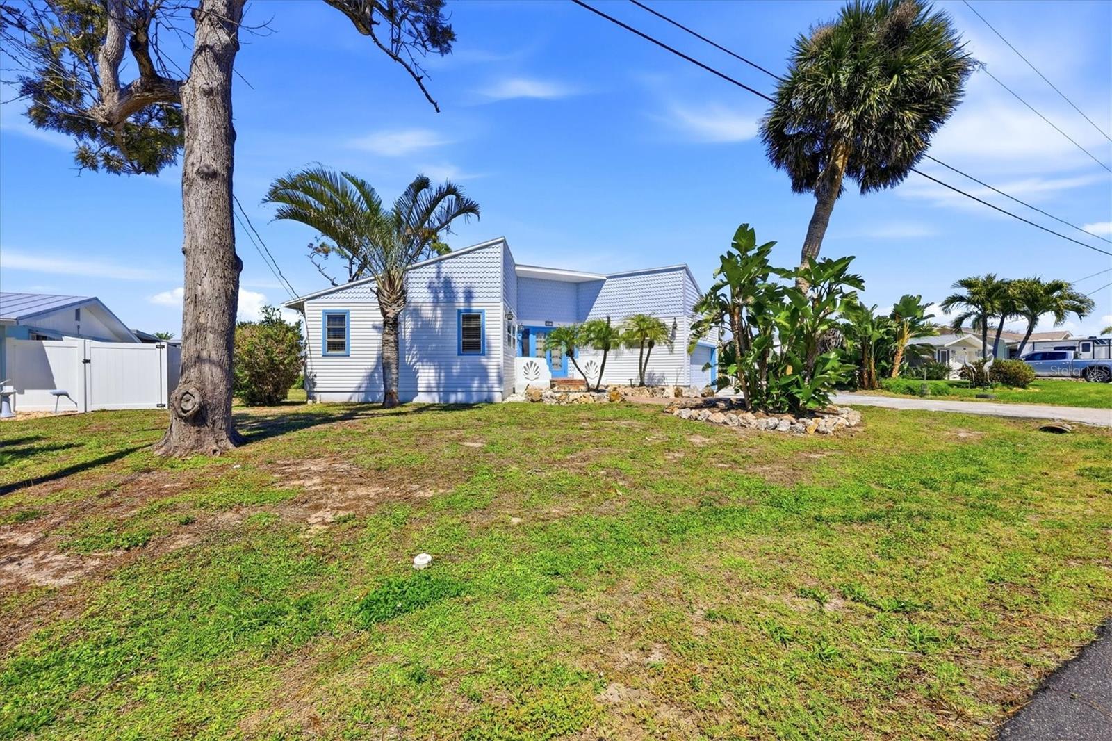 1052 Kant St Property Photo 58