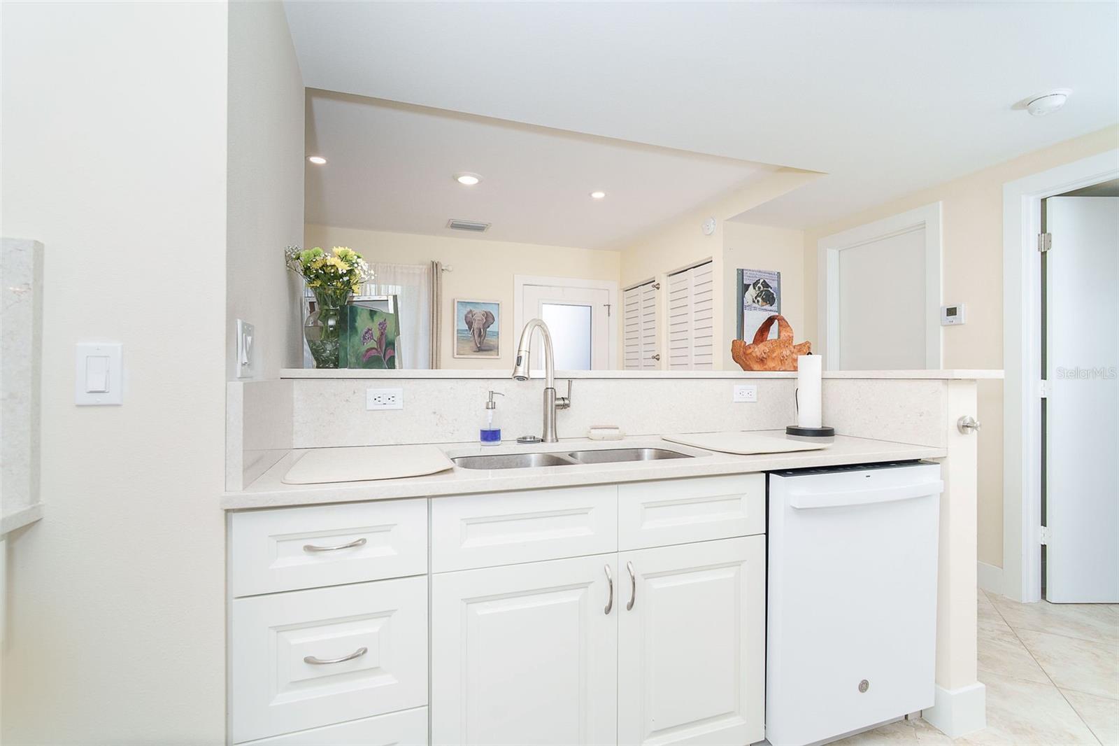 9200 Little Gasparilla Is #403 Property Photo 11