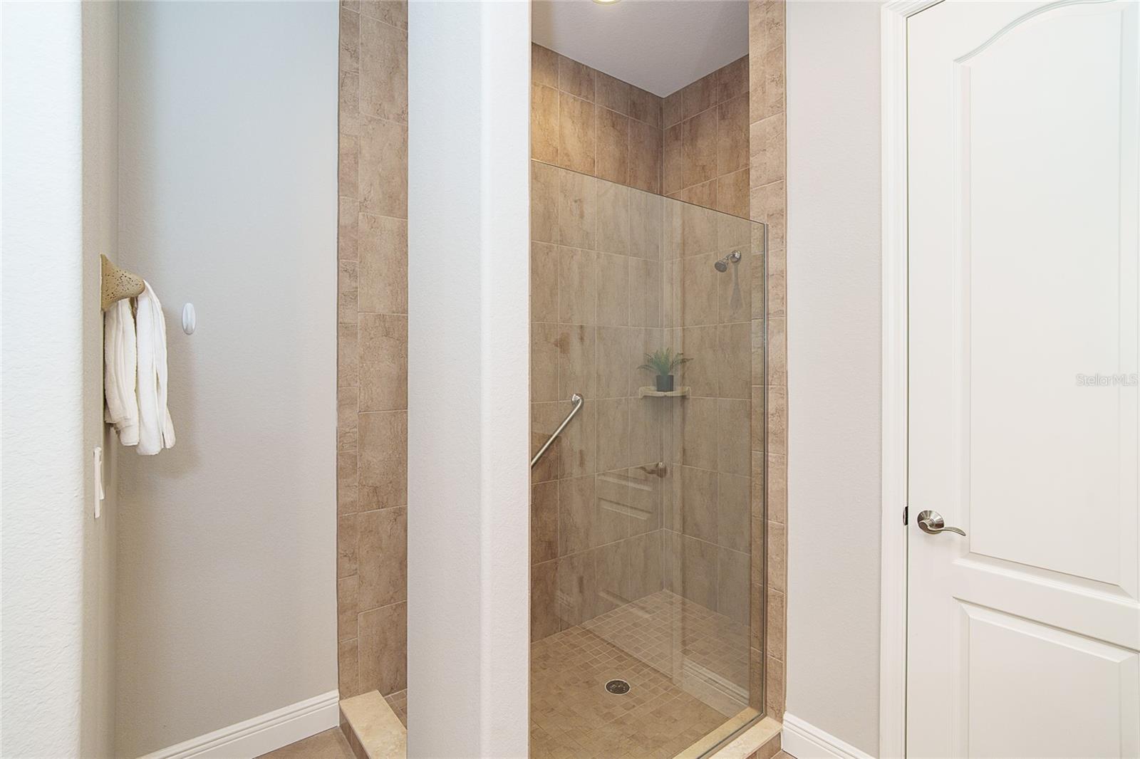 641 Guild Dr Property Photo 35