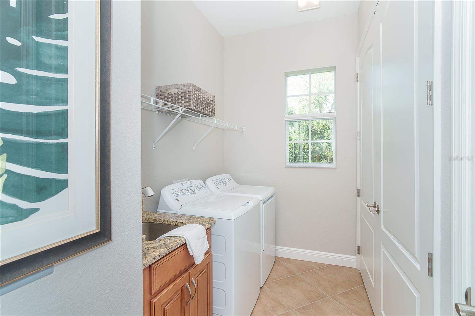 641 Guild Dr Property Photo 40