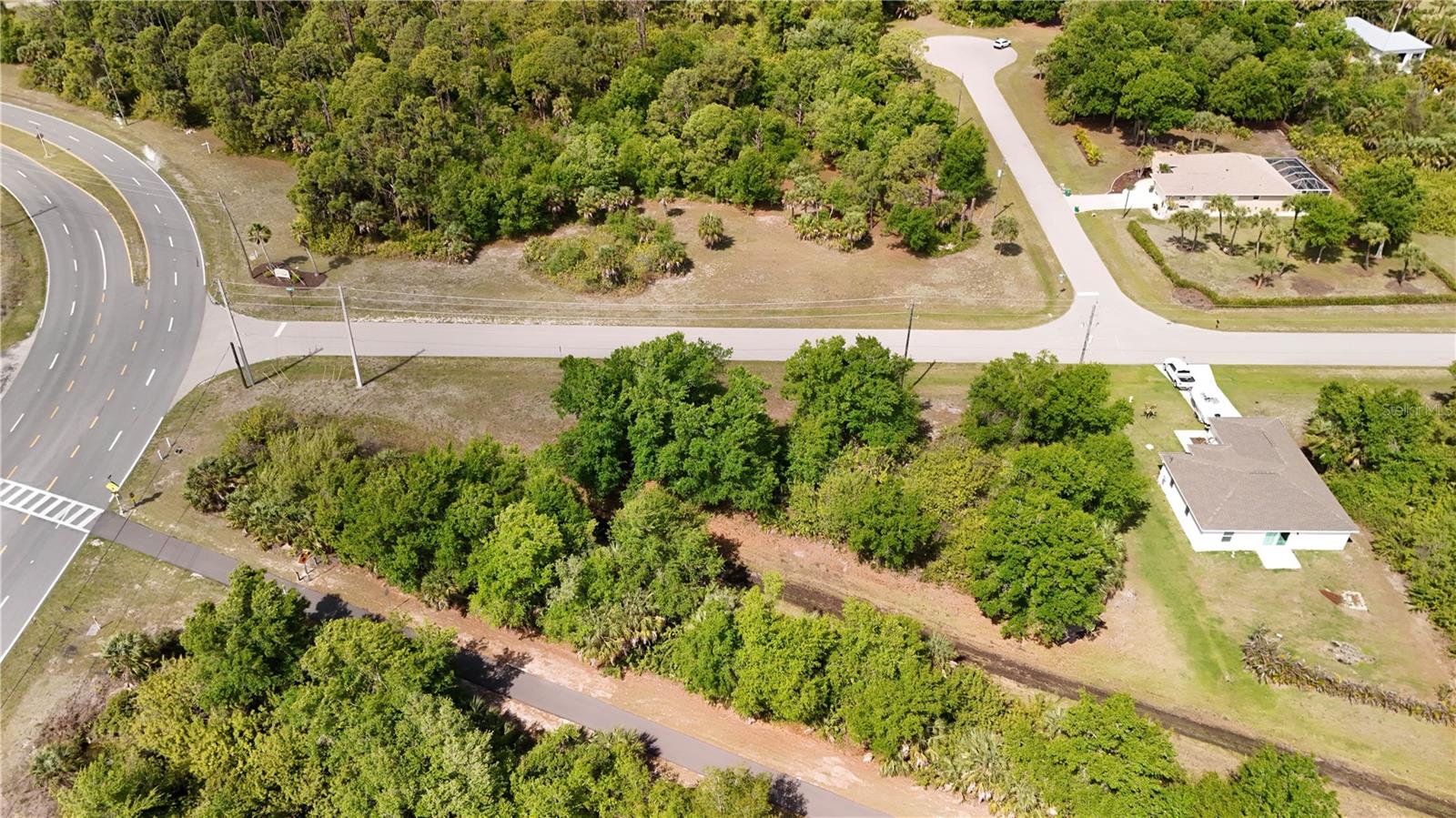 103 Antilla Dr Property Photo 10