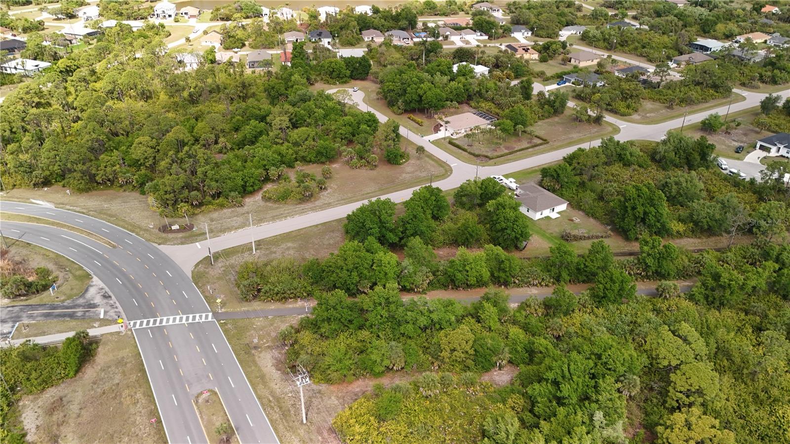 103 Antilla Dr Property Photo 14