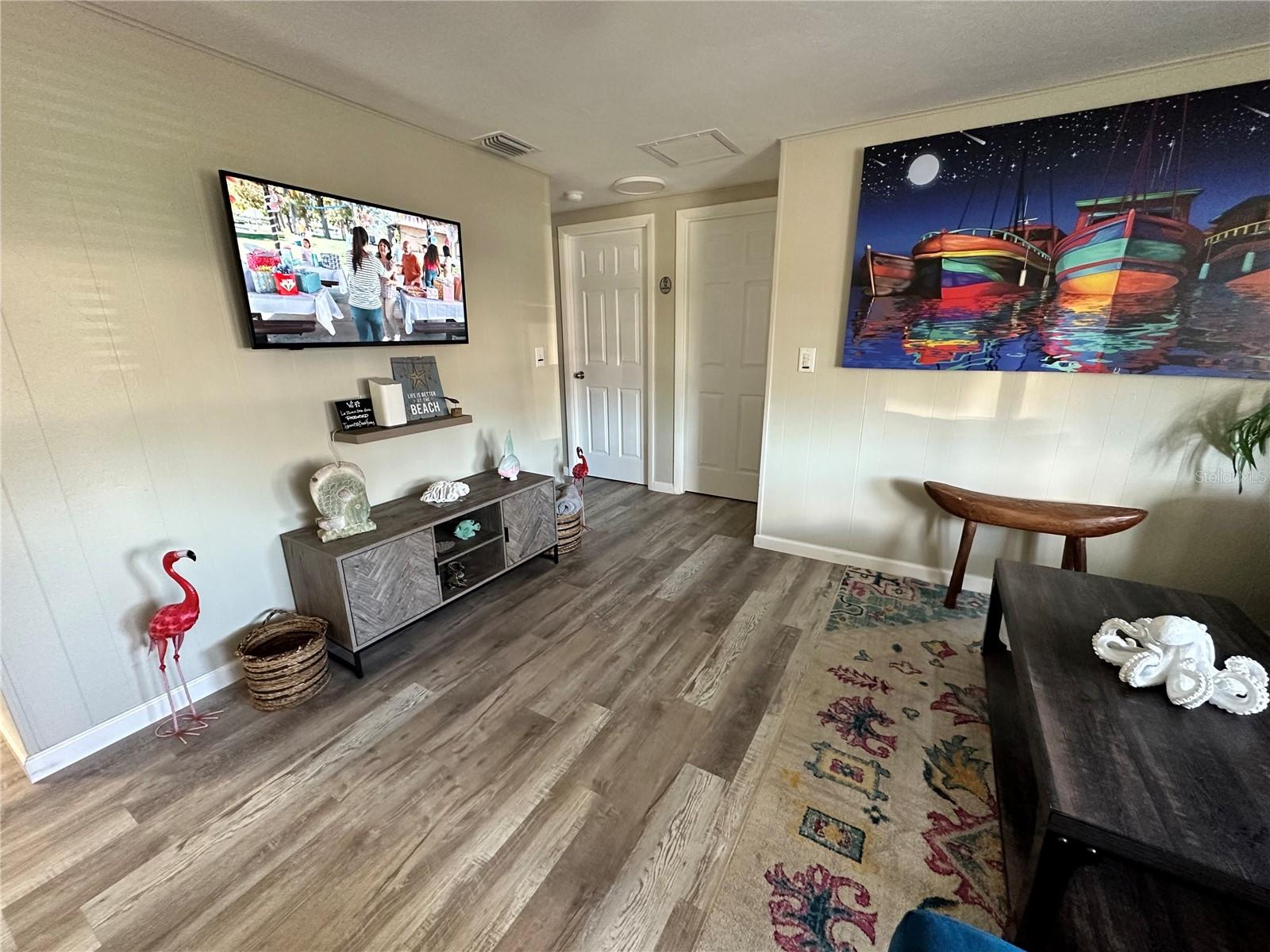 50 Euclid Ave Property Photo 6