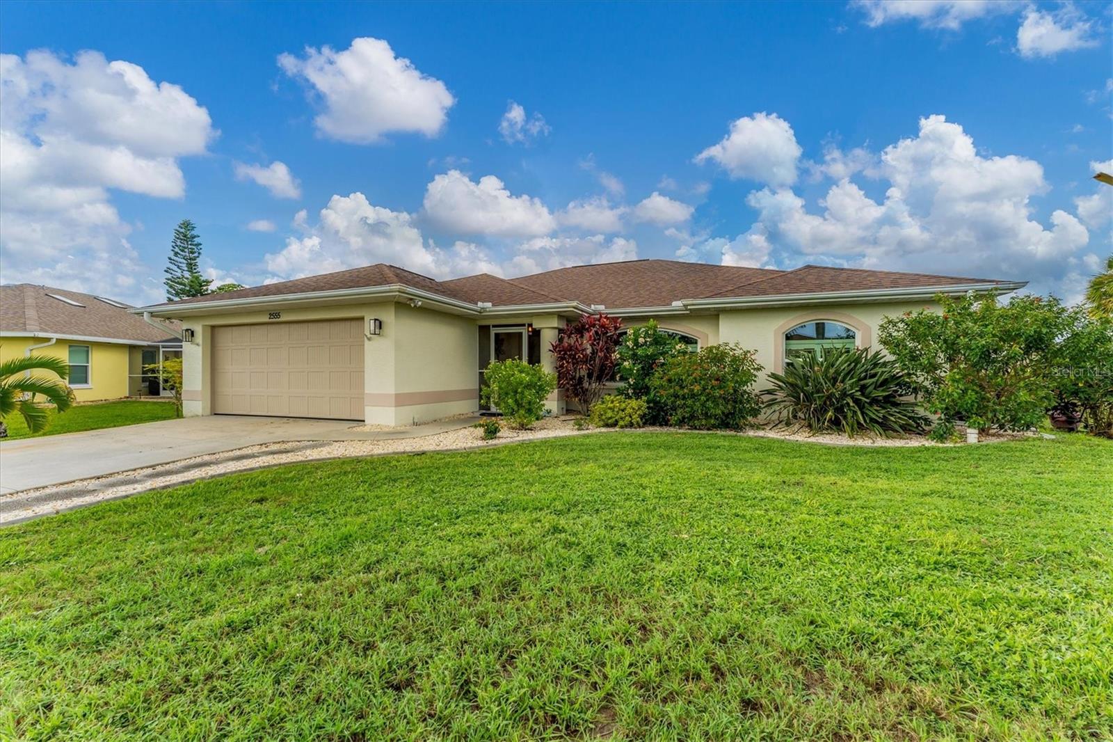 2555 Dixon Ter Property Photo 6