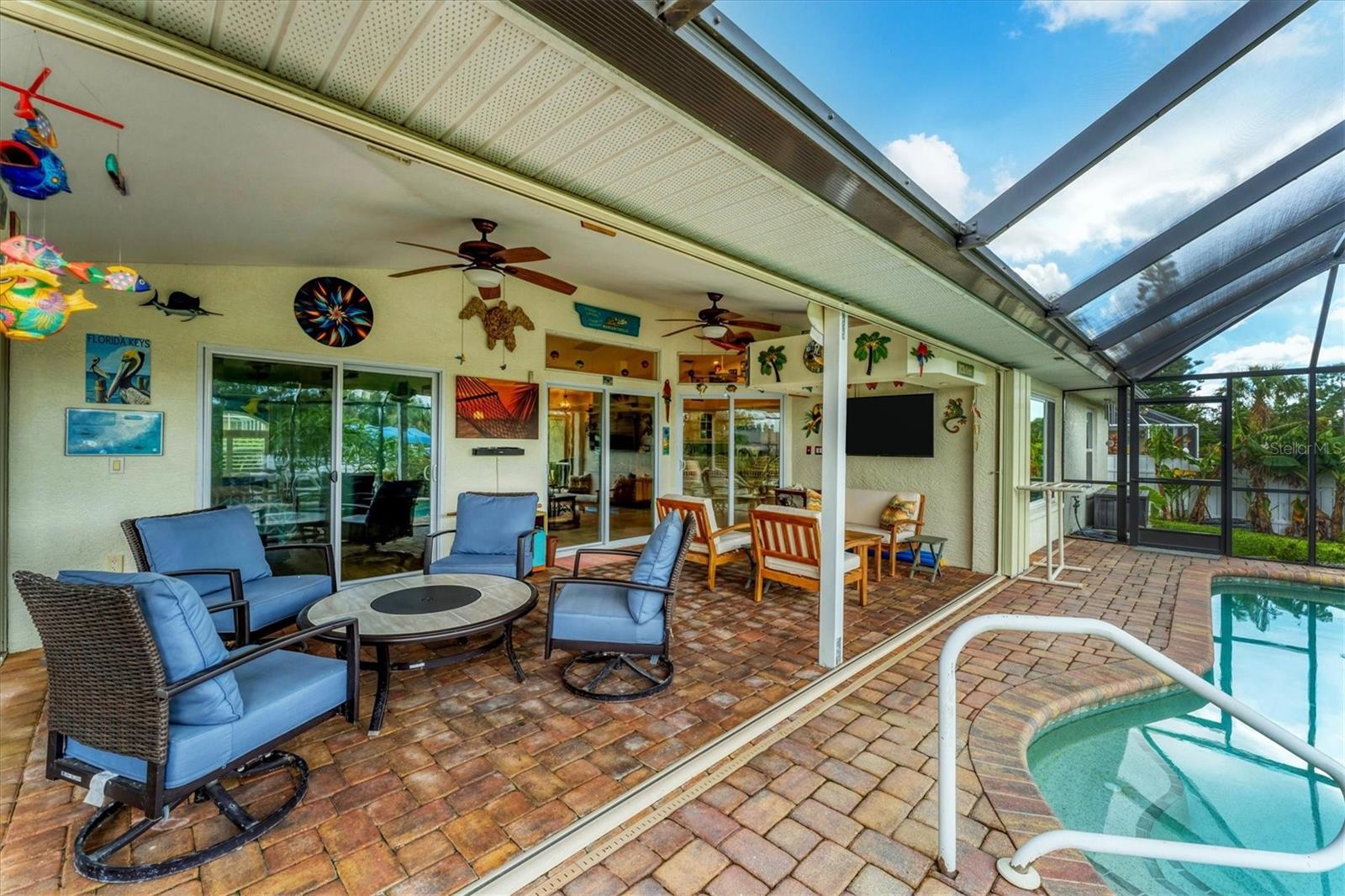 2555 Dixon Ter Property Photo 34