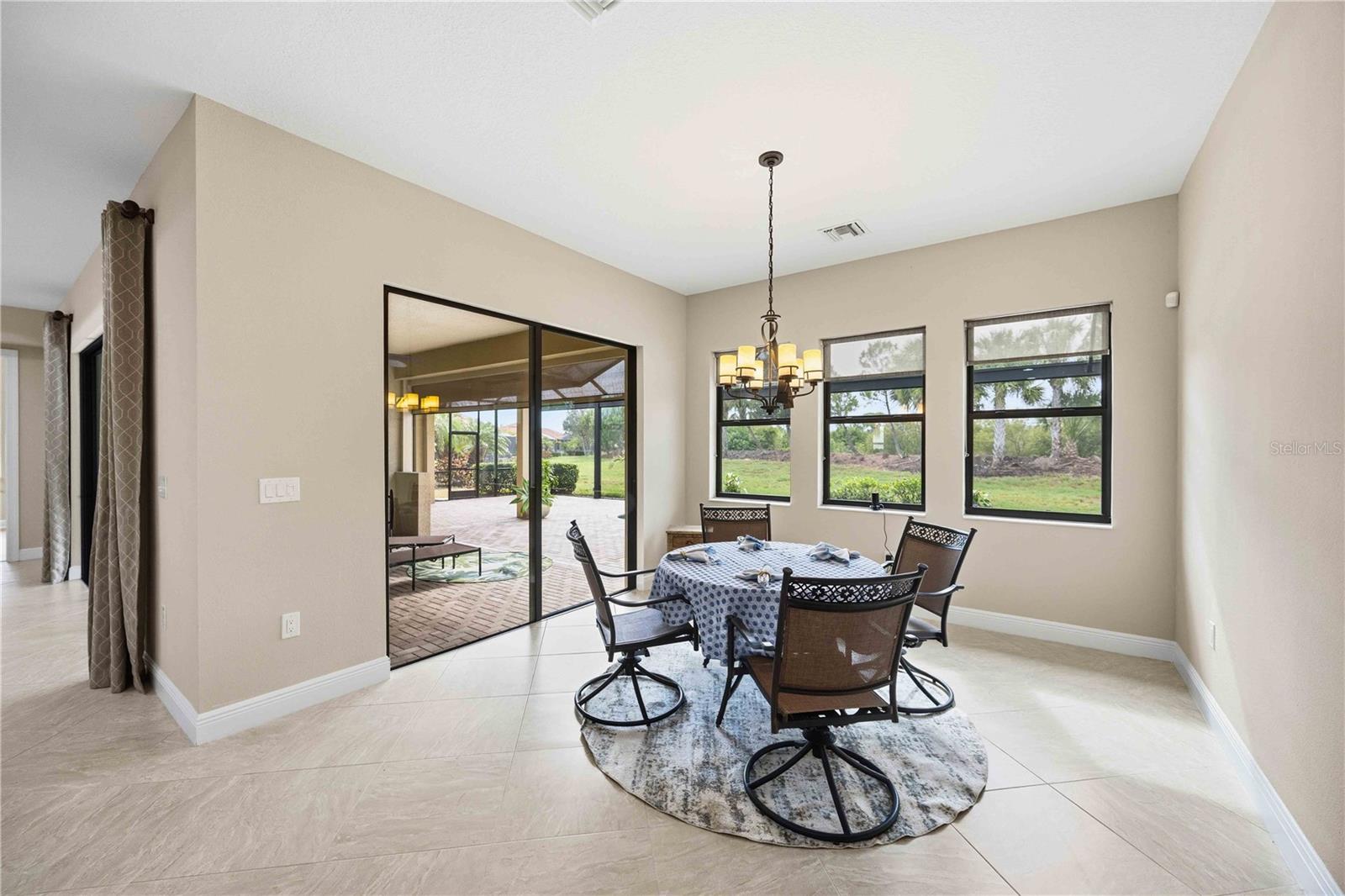 10944 Bullrush Dr Property Photo 17