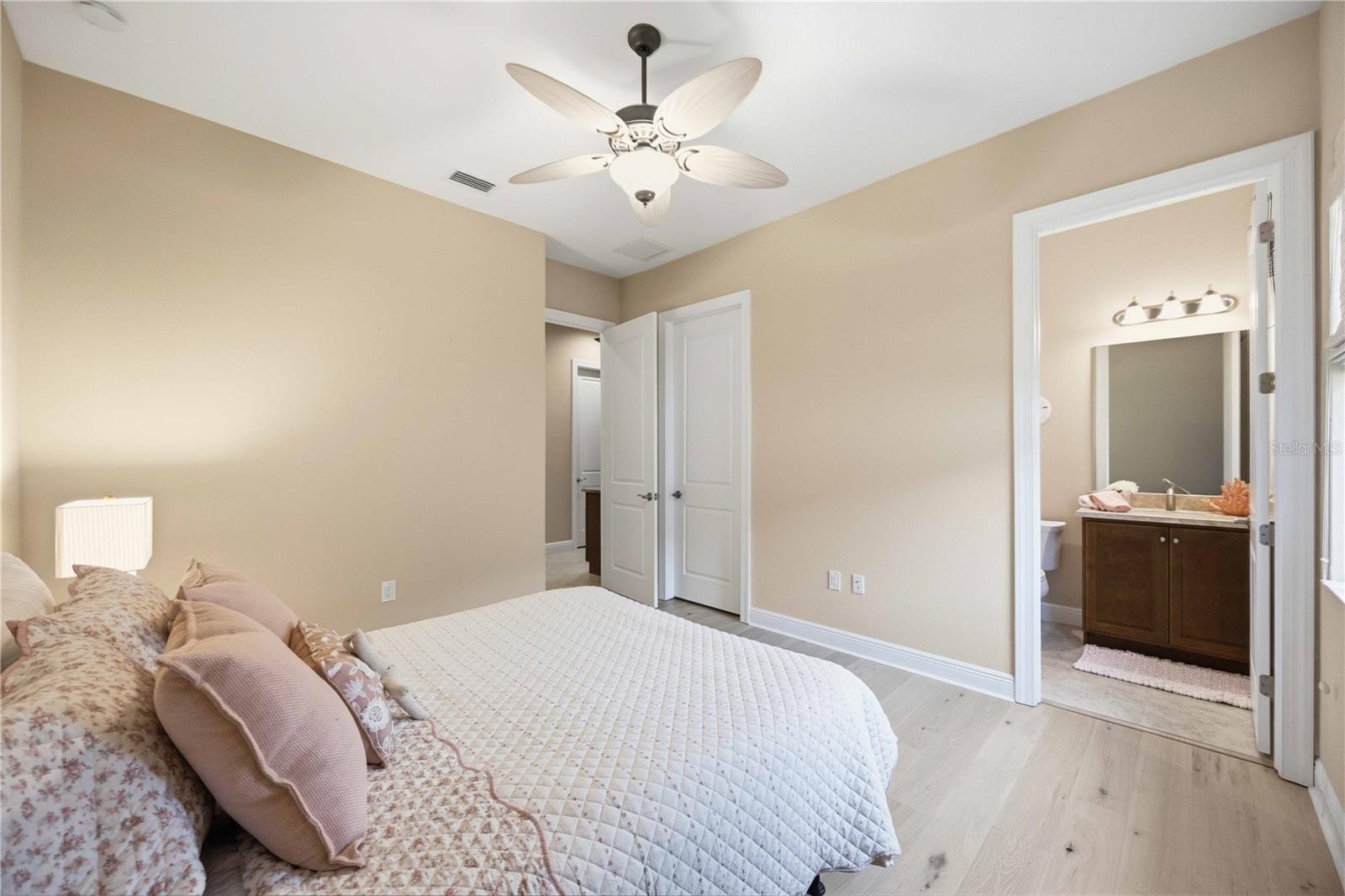 10944 Bullrush Dr Property Photo 29