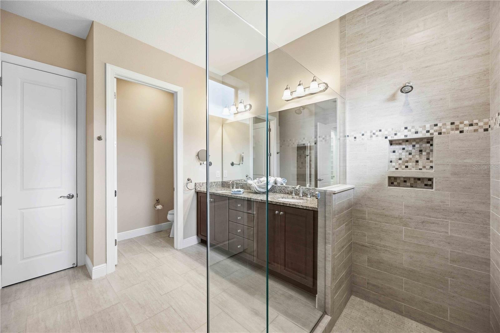 10944 Bullrush Dr Property Photo 37