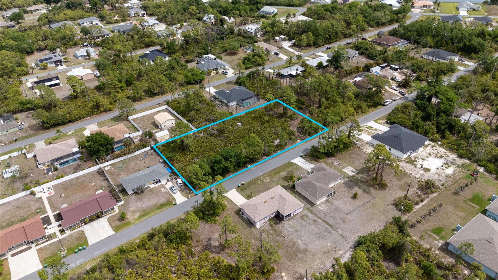 11306 Kimberly Ave Property Photo 2