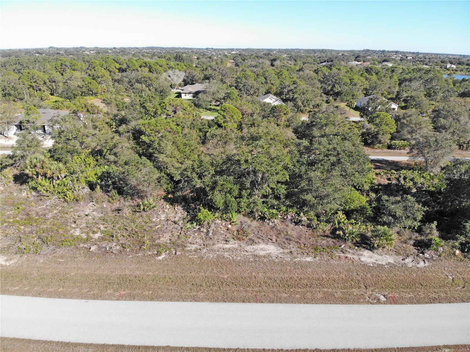 10080 Winborough Dr Property Photo 5