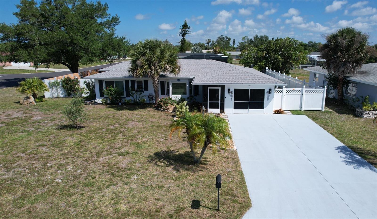 2 GOLFVIEW RD Property Photo 1