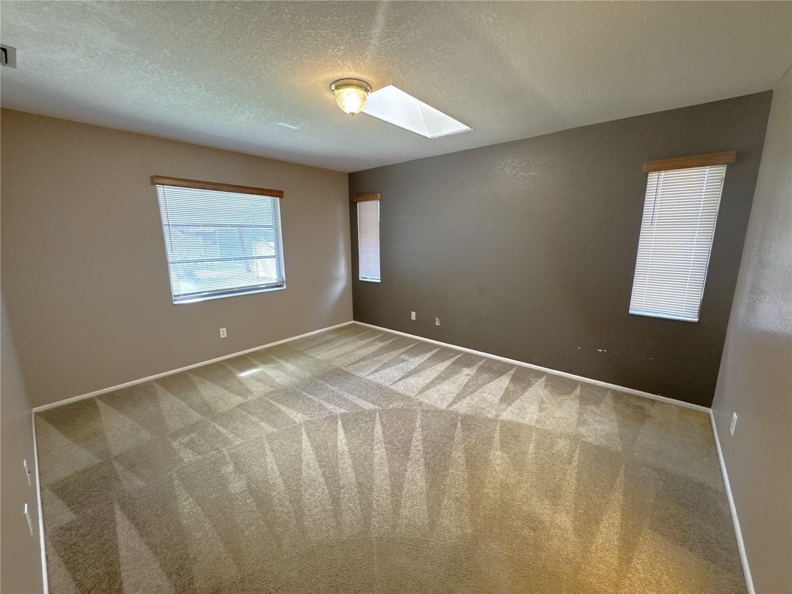 2089 Winningway St Property Photo 9