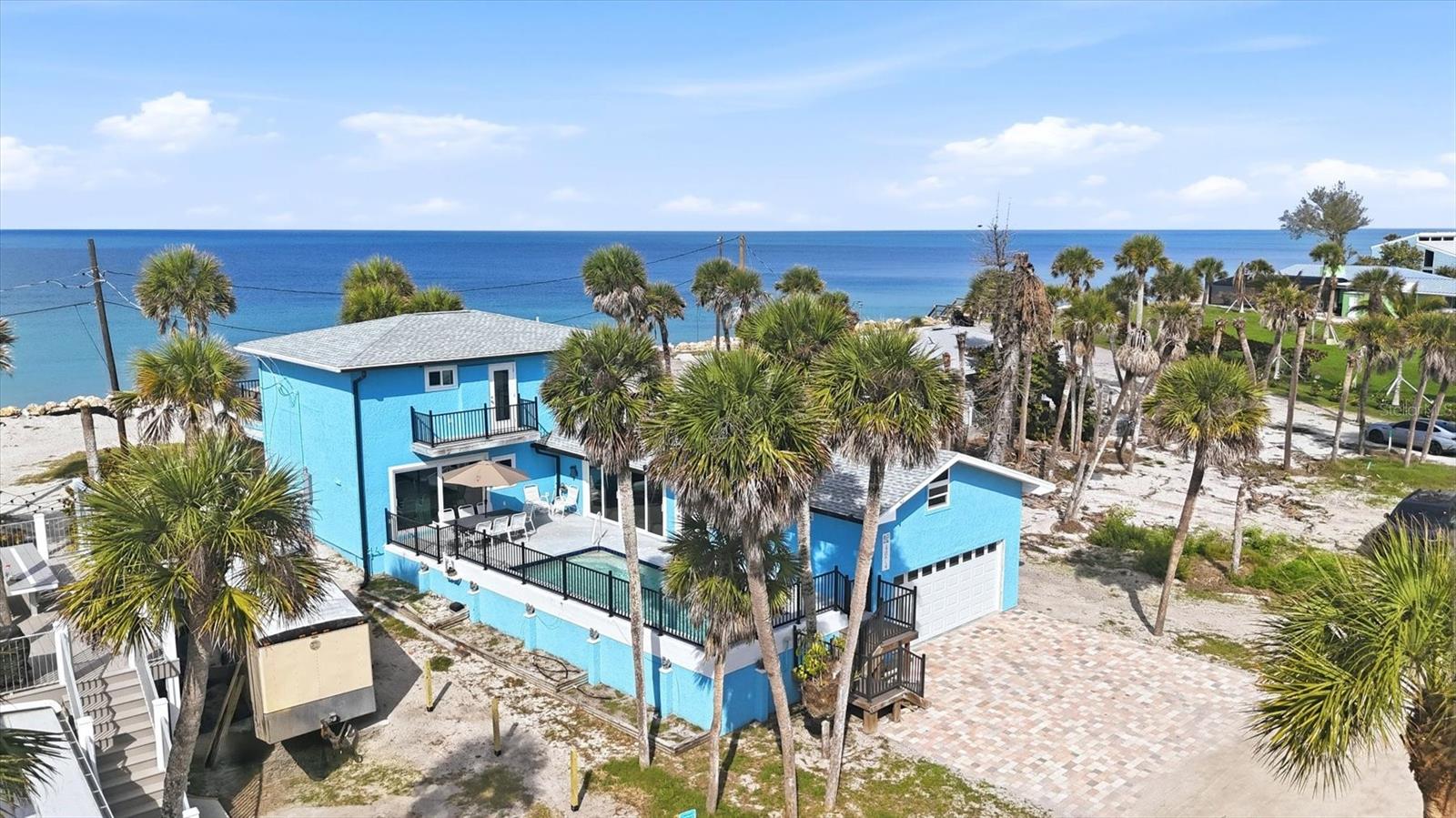 4074 N Beach Rd Property Photo 2