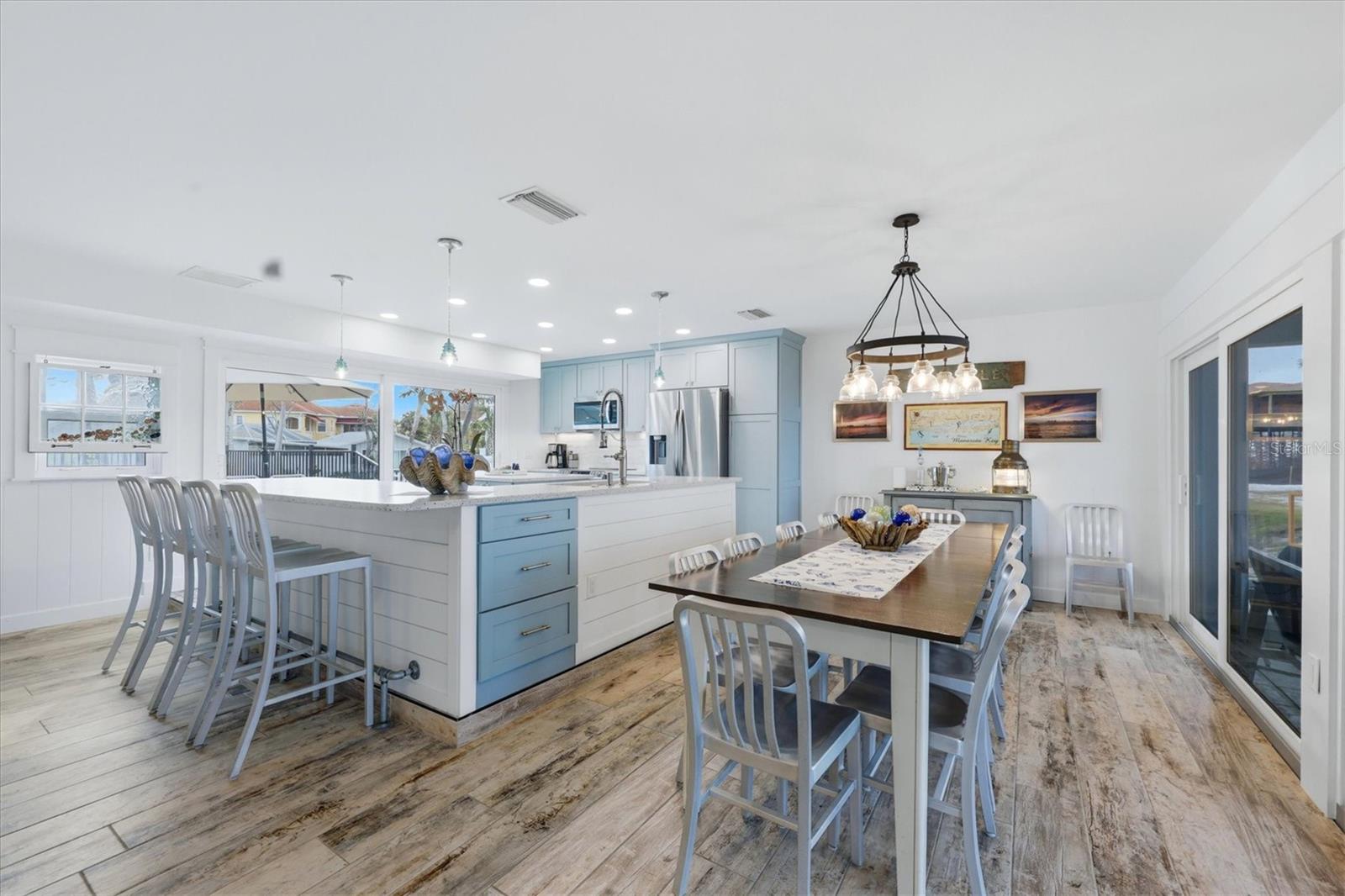 4074 N Beach Rd Property Photo 16