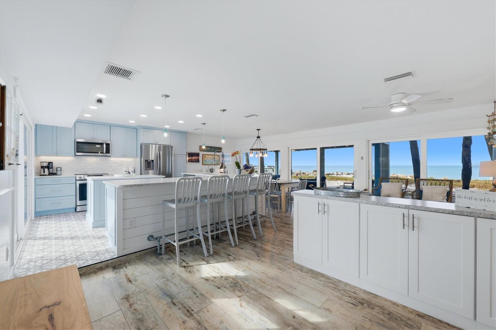 4074 N Beach Rd Property Photo 17