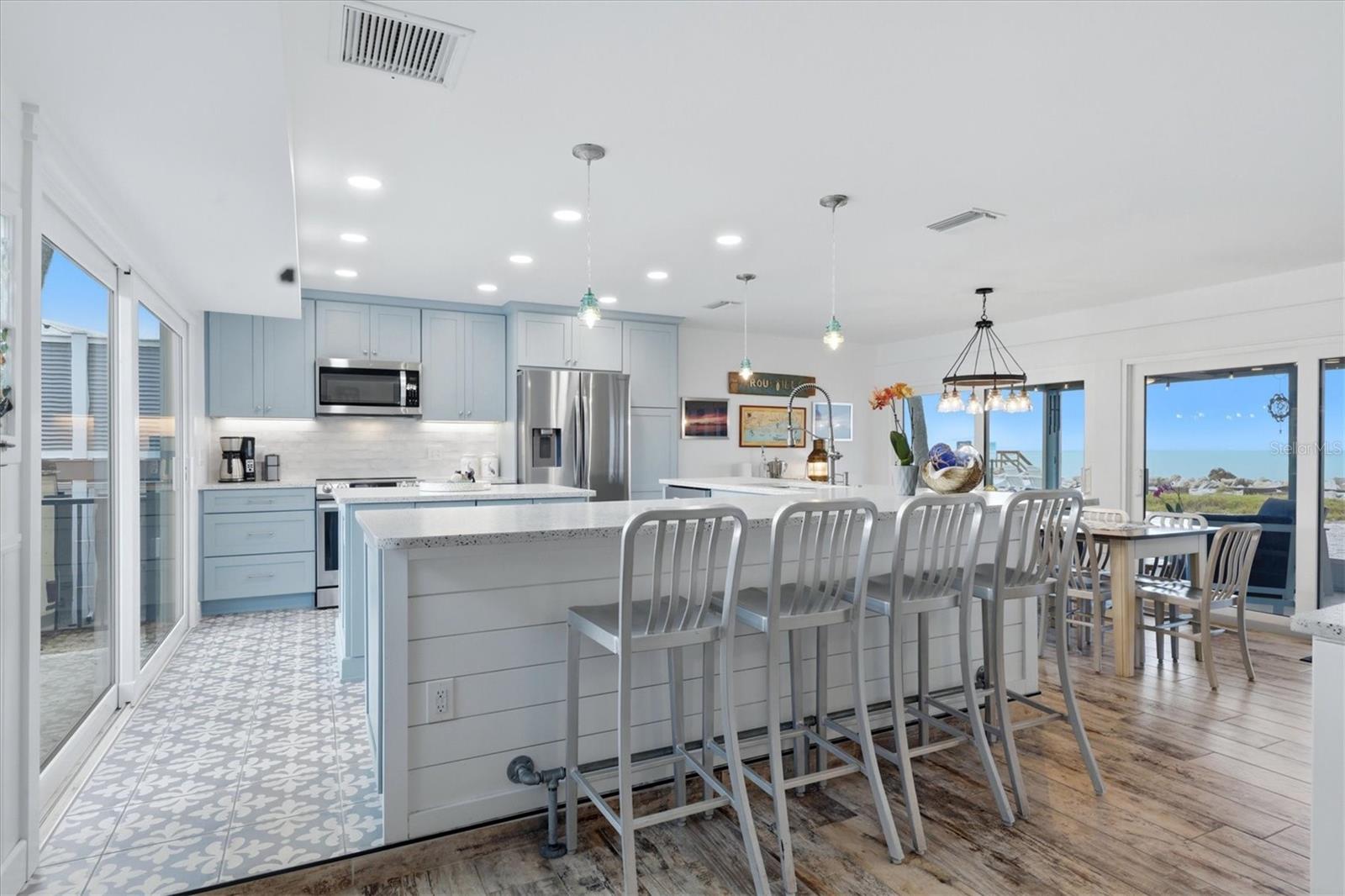 4074 N Beach Rd Property Photo 18