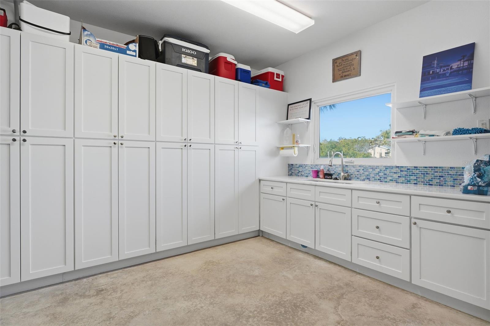 220 Mockingbird St Property Photo 67