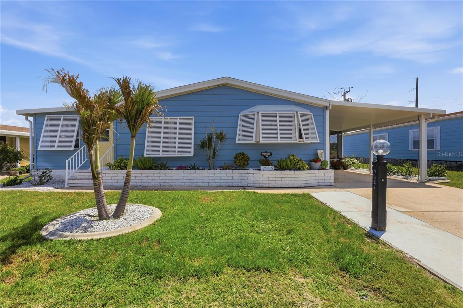 727 BUTTERFIELD CIR