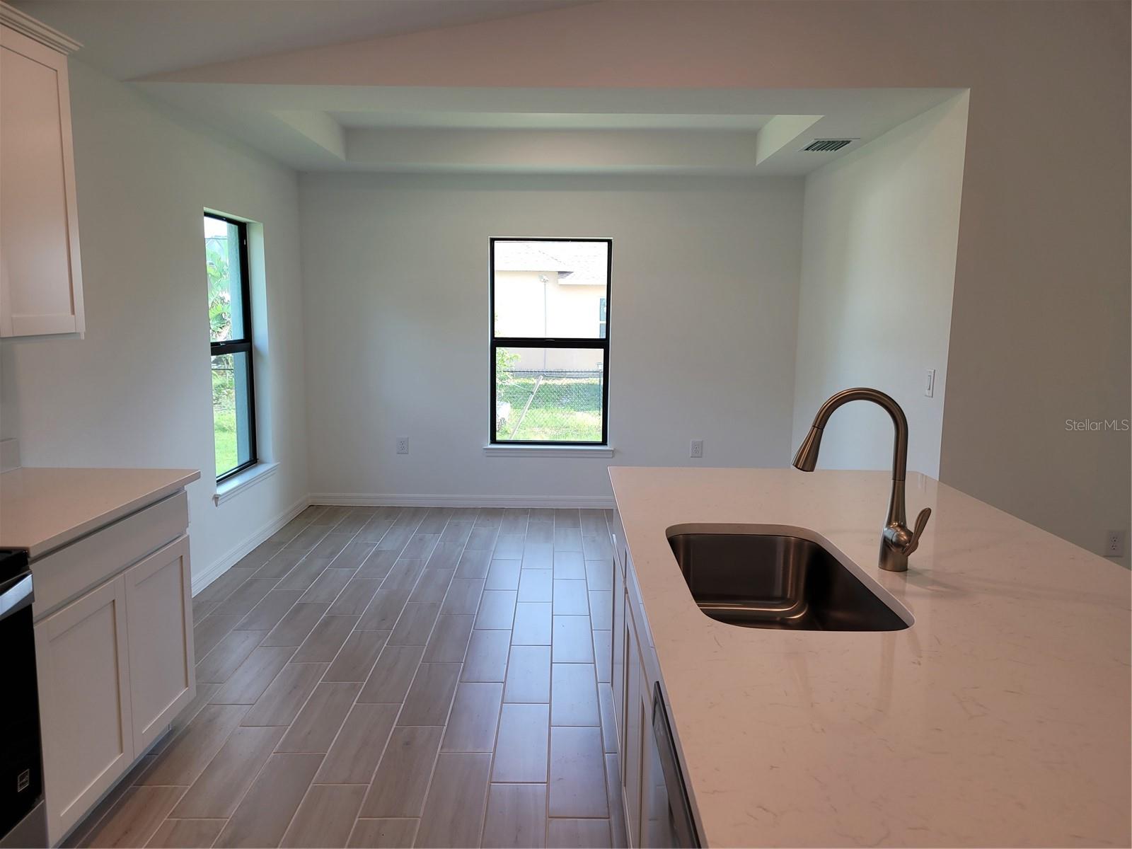 11383 Baggot Ave Property Photo 9