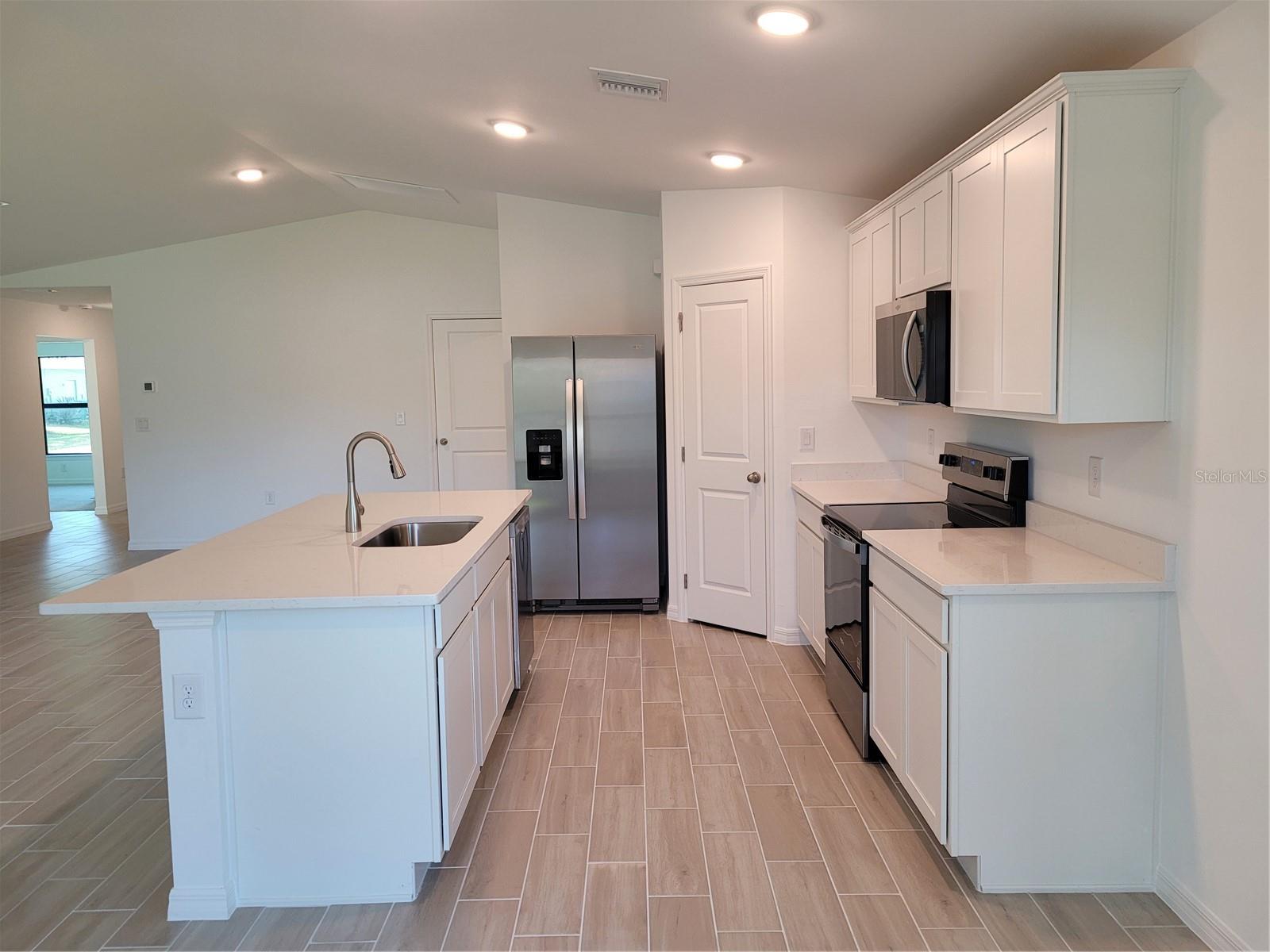11383 Baggot Ave Property Photo 12