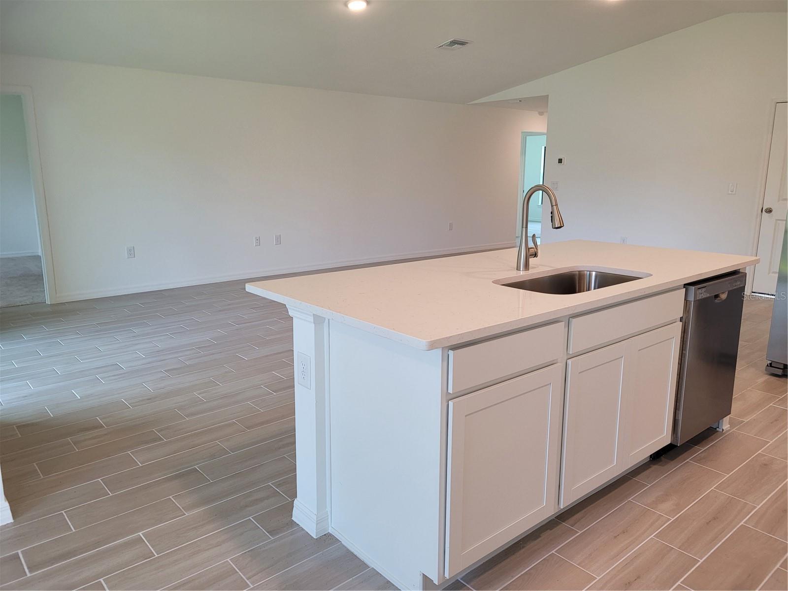 11383 Baggot Ave Property Photo 14