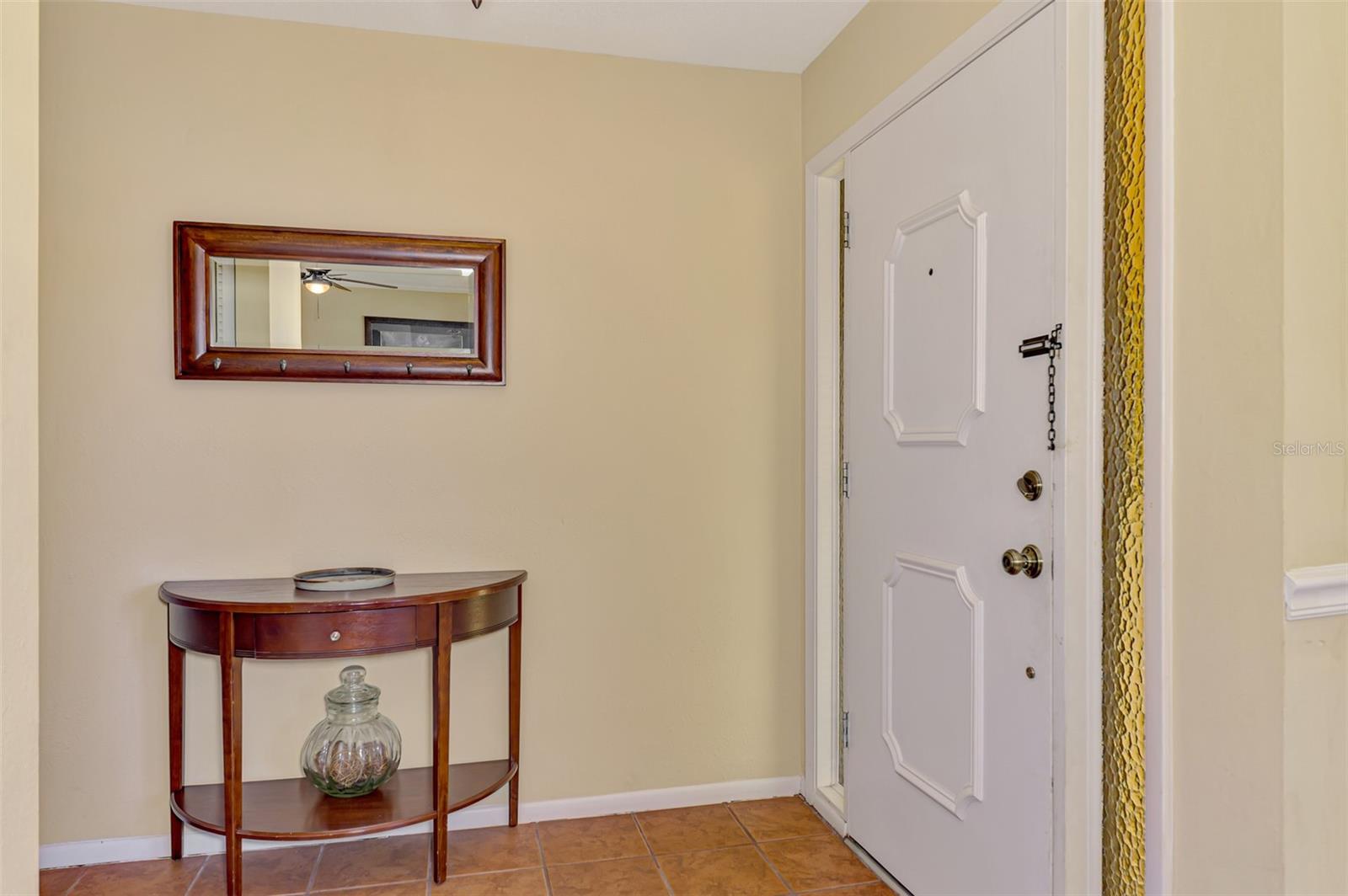 1290 Lakeside Dr Property Photo 5