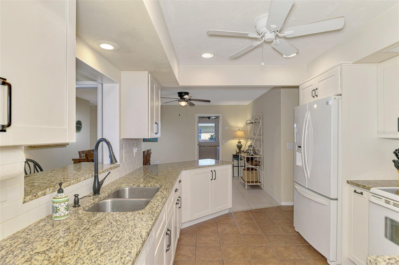 1290 Lakeside Dr Property Photo 34