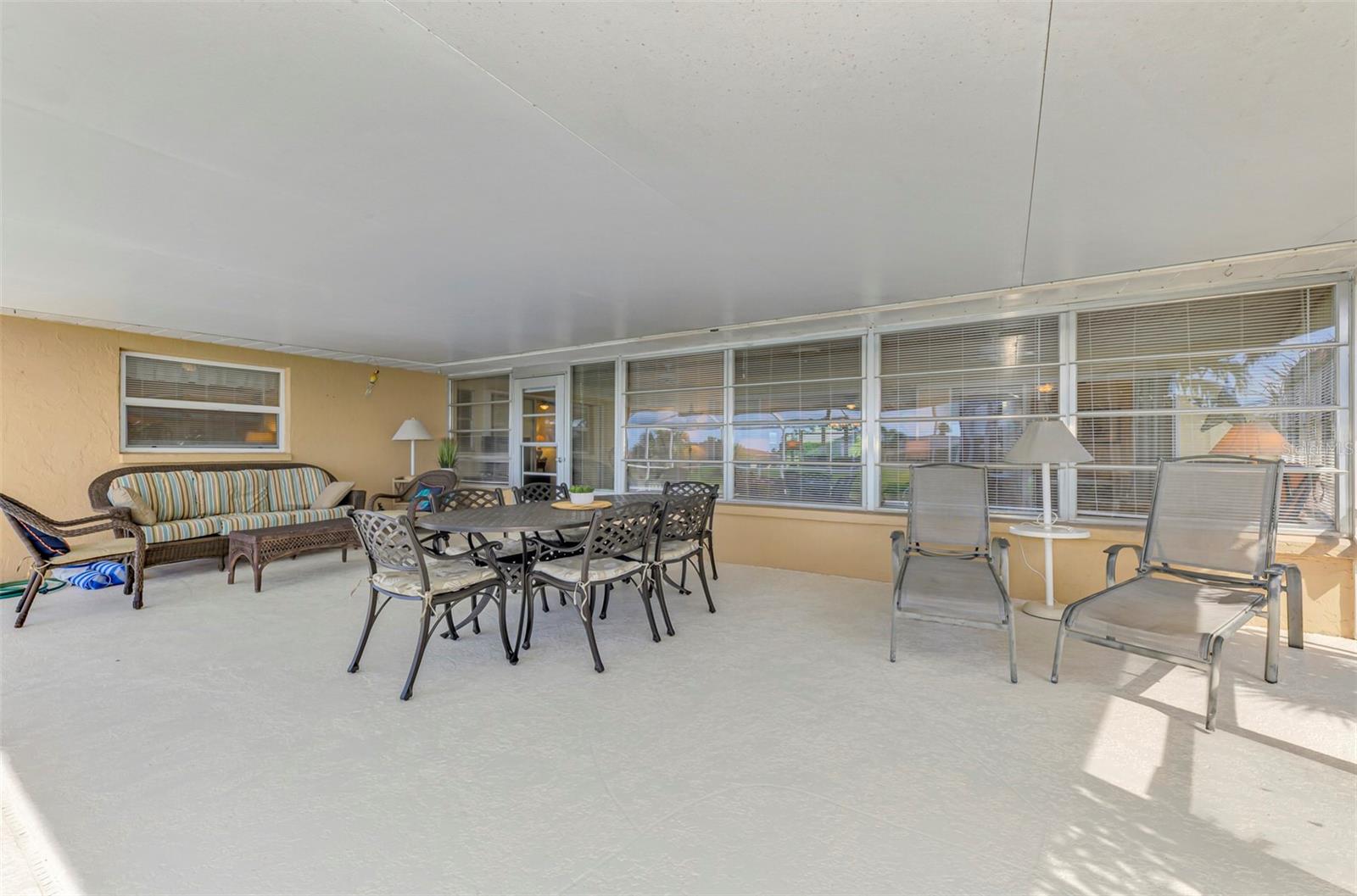 1290 Lakeside Dr Property Photo 41