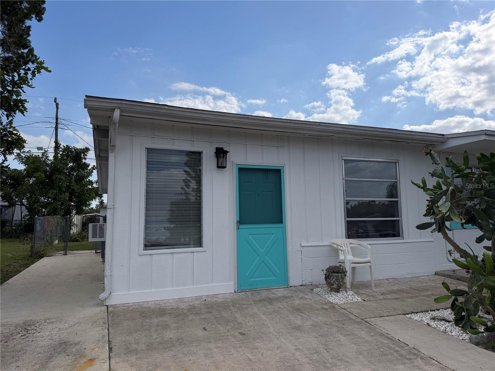 8513 HERBISON AVE Property Photo 1