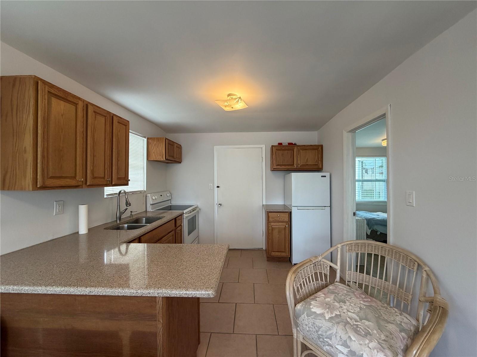 8513 Herbison Ave Property Photo 4