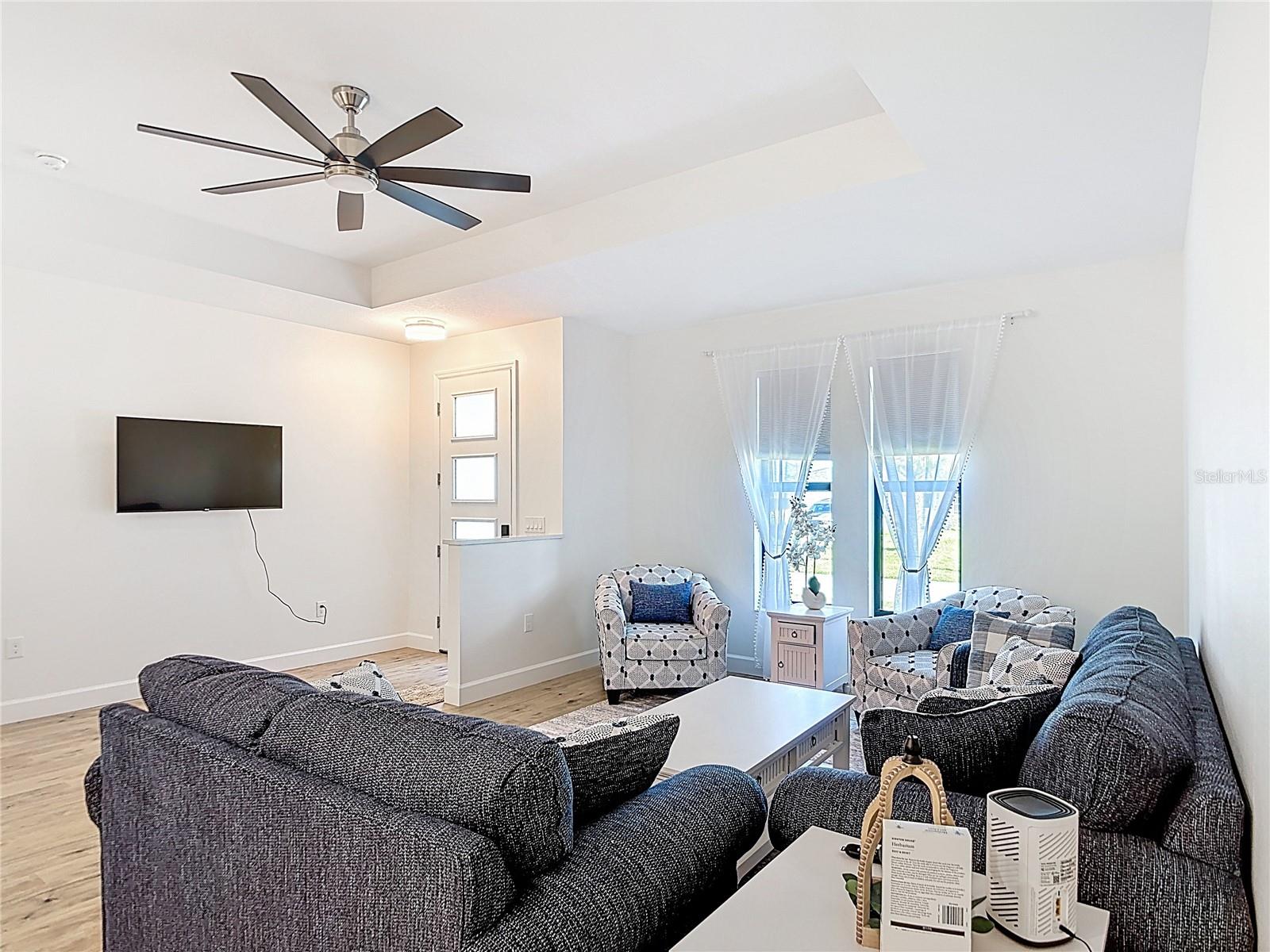 12033 Sarto Ln Property Photo 6