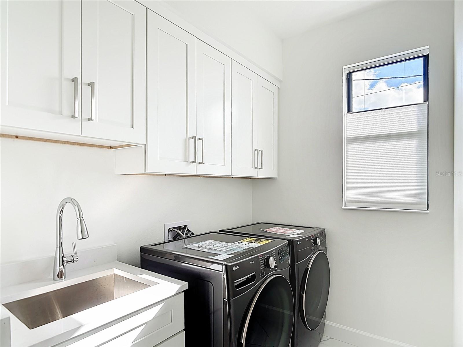 12033 Sarto Ln Property Photo 12