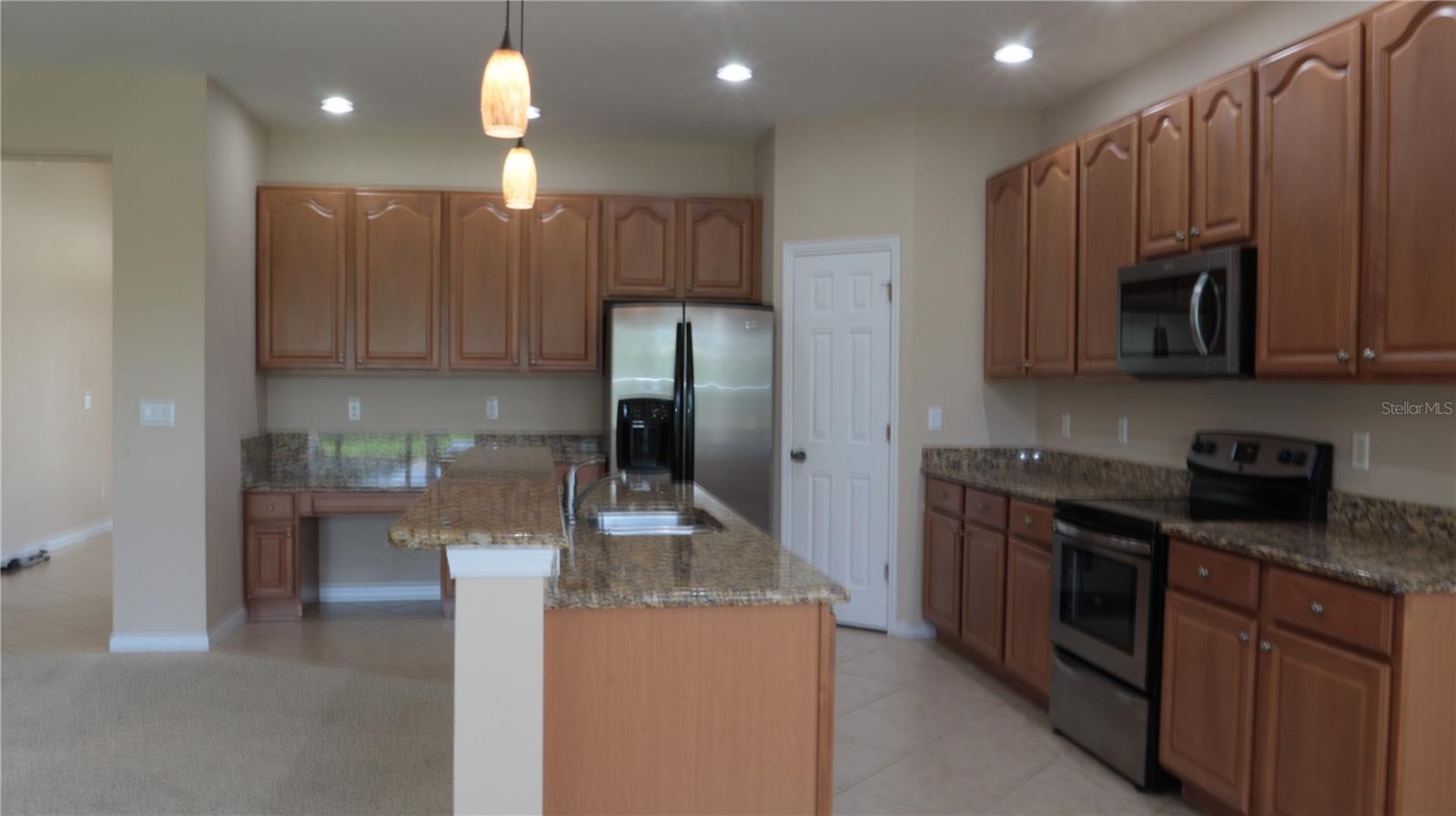 2552 Hobblebrush Dr Property Photo 5