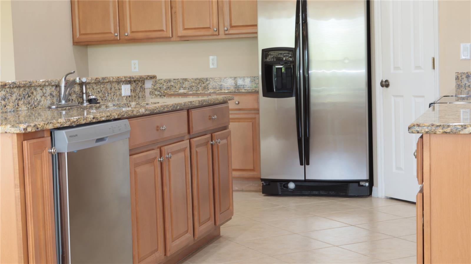 2552 Hobblebrush Dr Property Photo 8