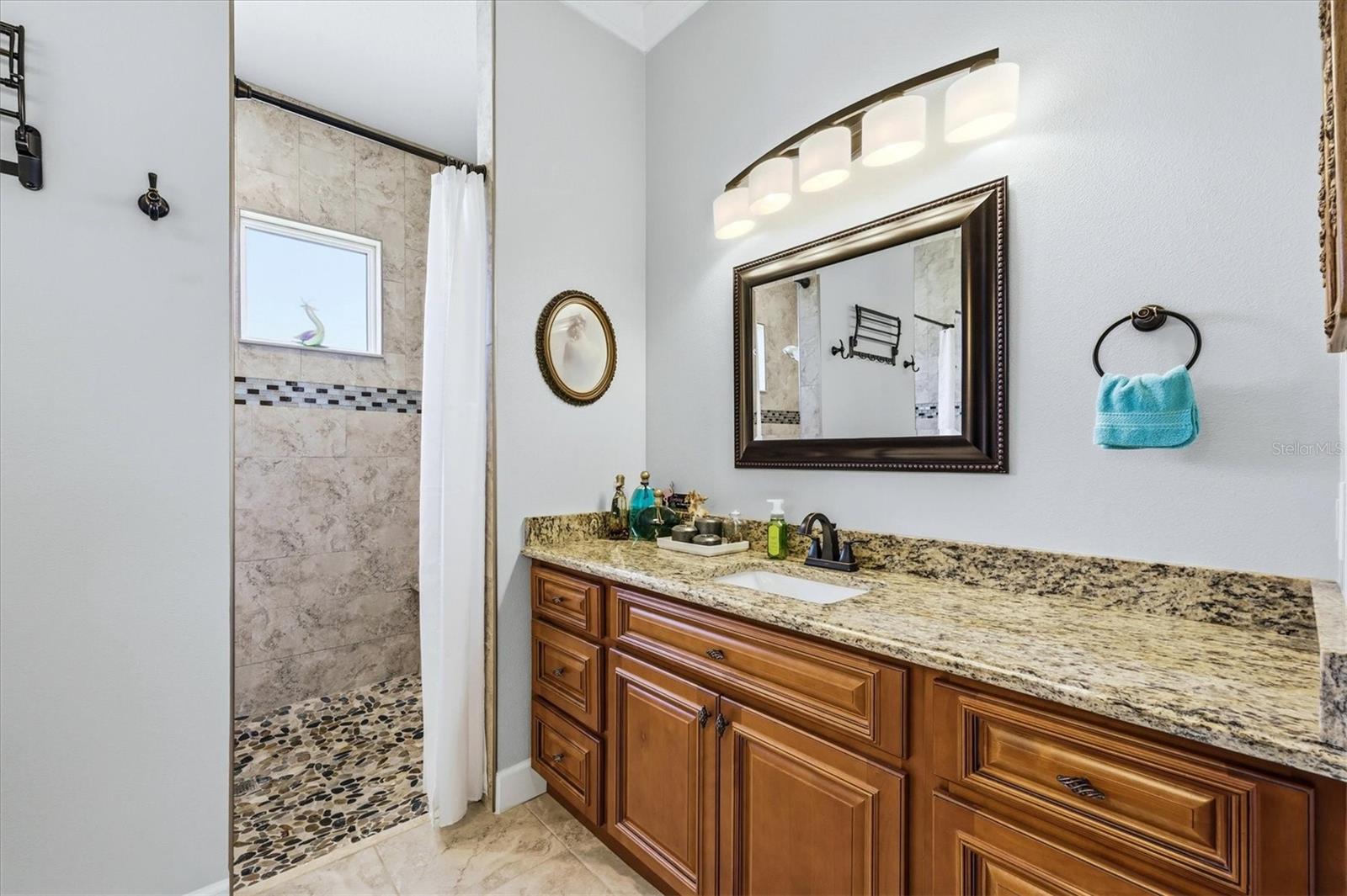 15610 Seafoam Cir Property Photo 28