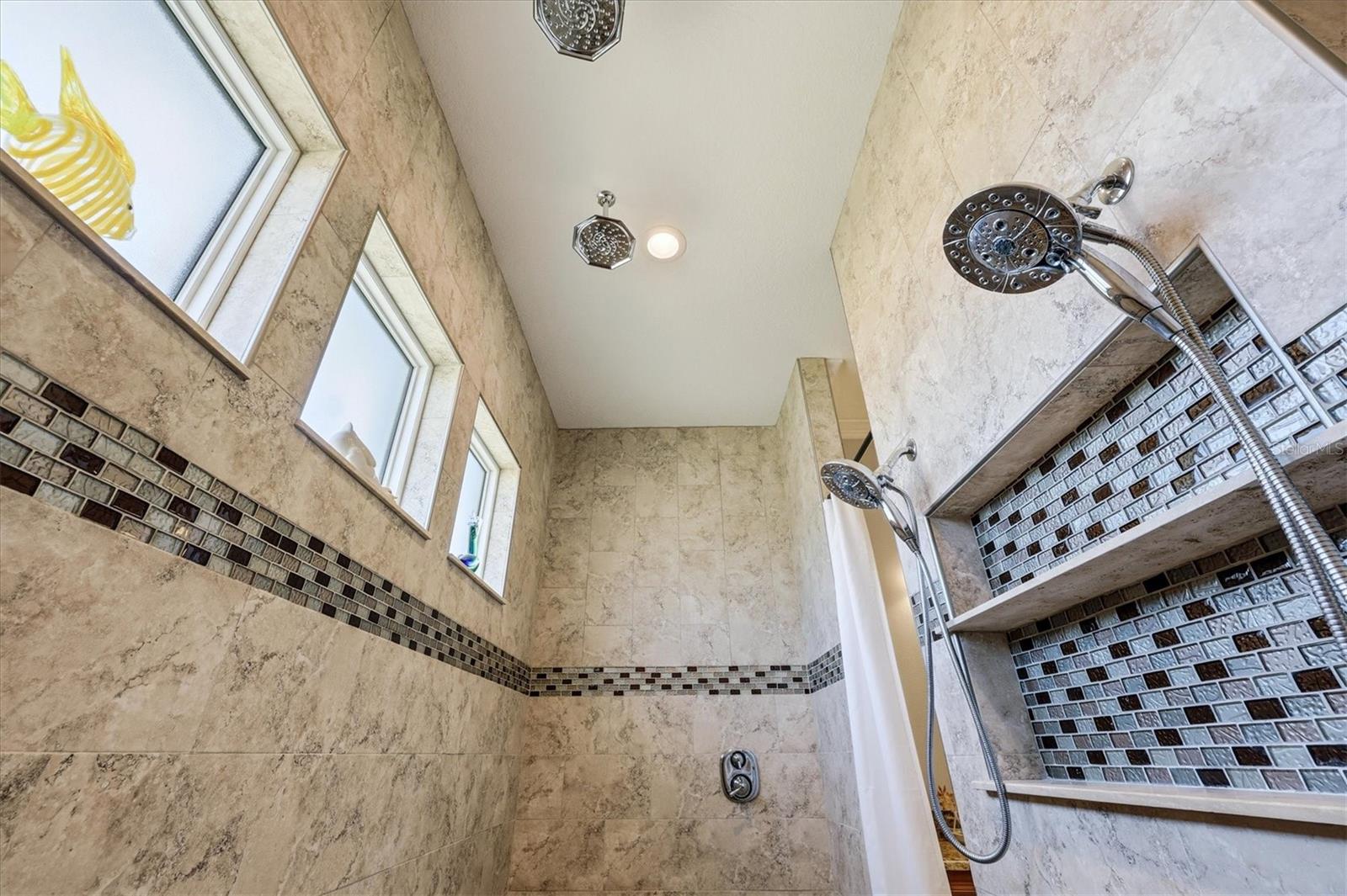 15610 Seafoam Cir Property Photo 32