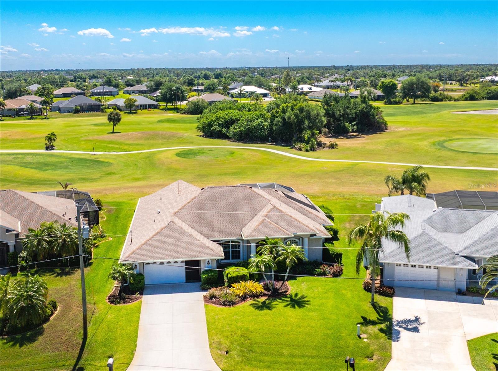 28 Medalist Ct Property Photo 1