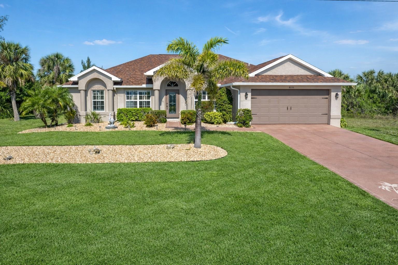 8251 Arlewood Cir Property Photo 2